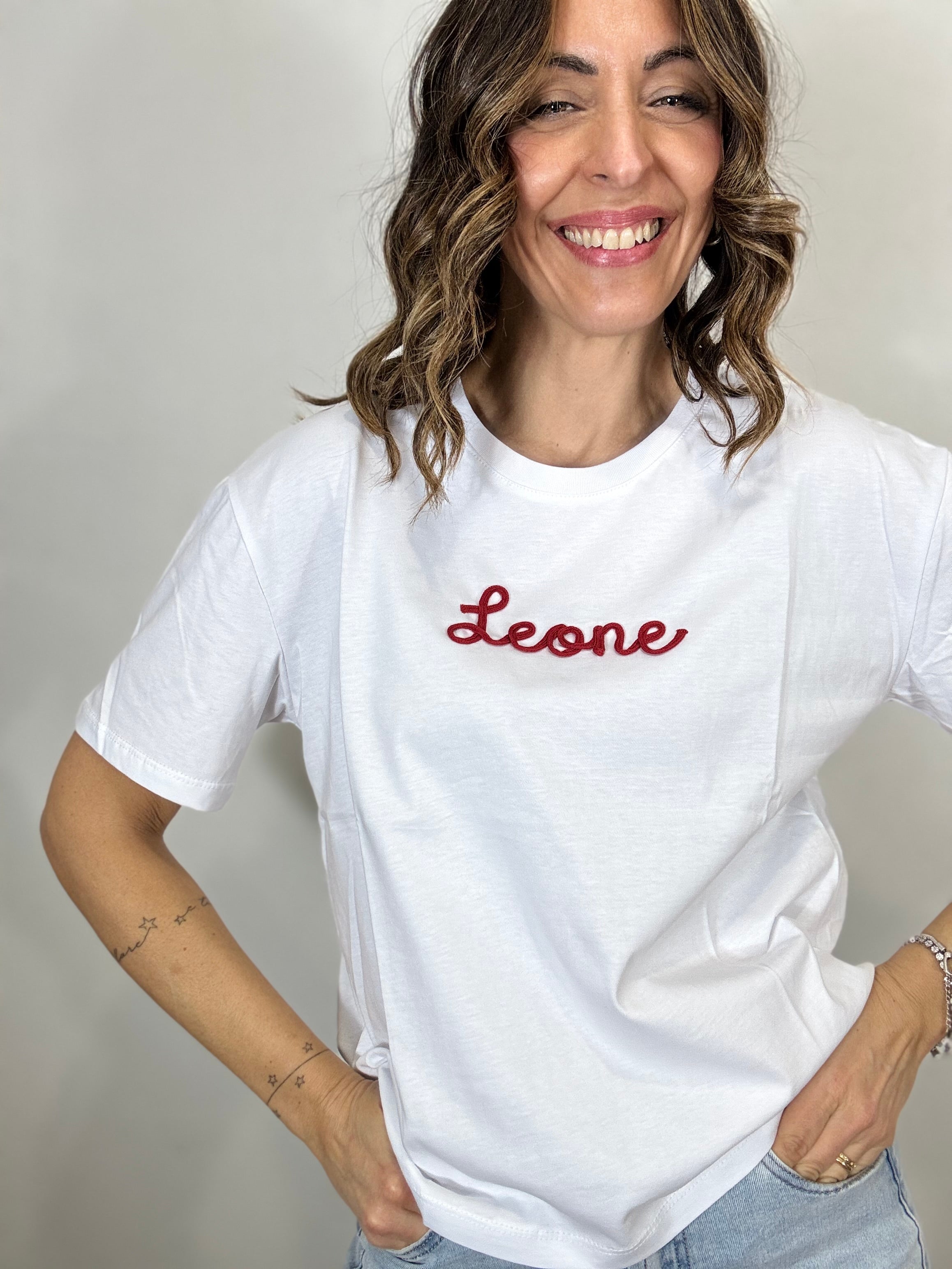 La T shirt LUMINA coi segni zodiacali