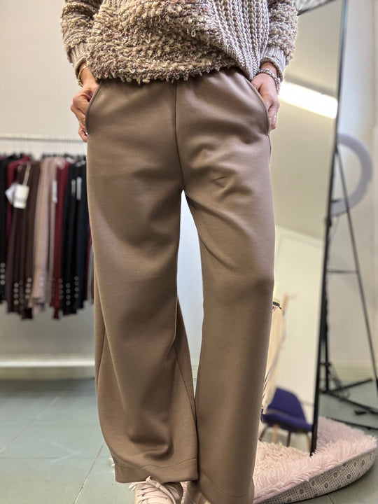 Il pantalone scuba ovetto