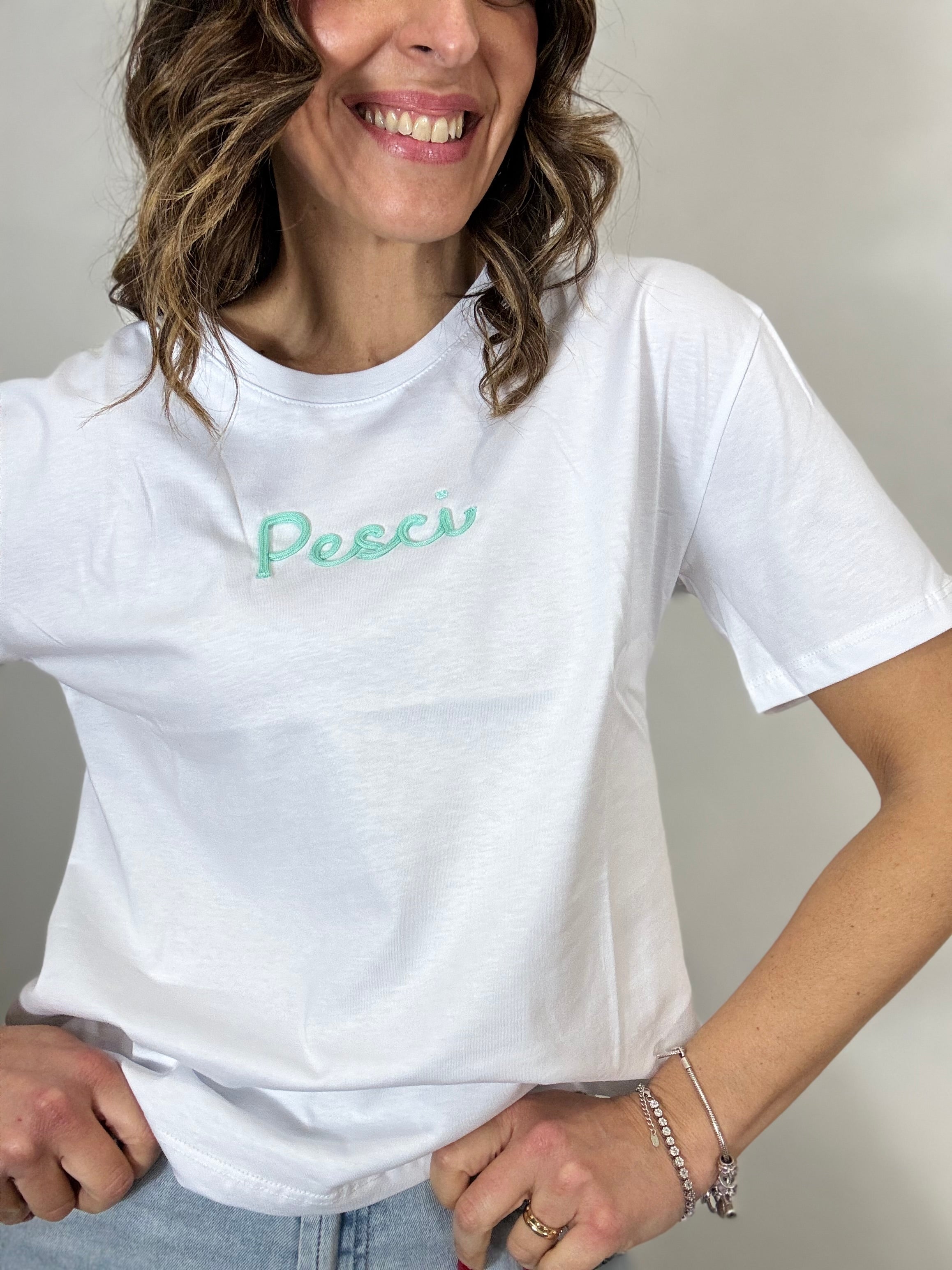 La T shirt LUMINA coi segni zodiacali
