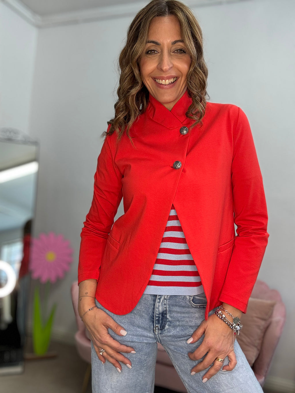 La giacca Pamela coi due bottoni