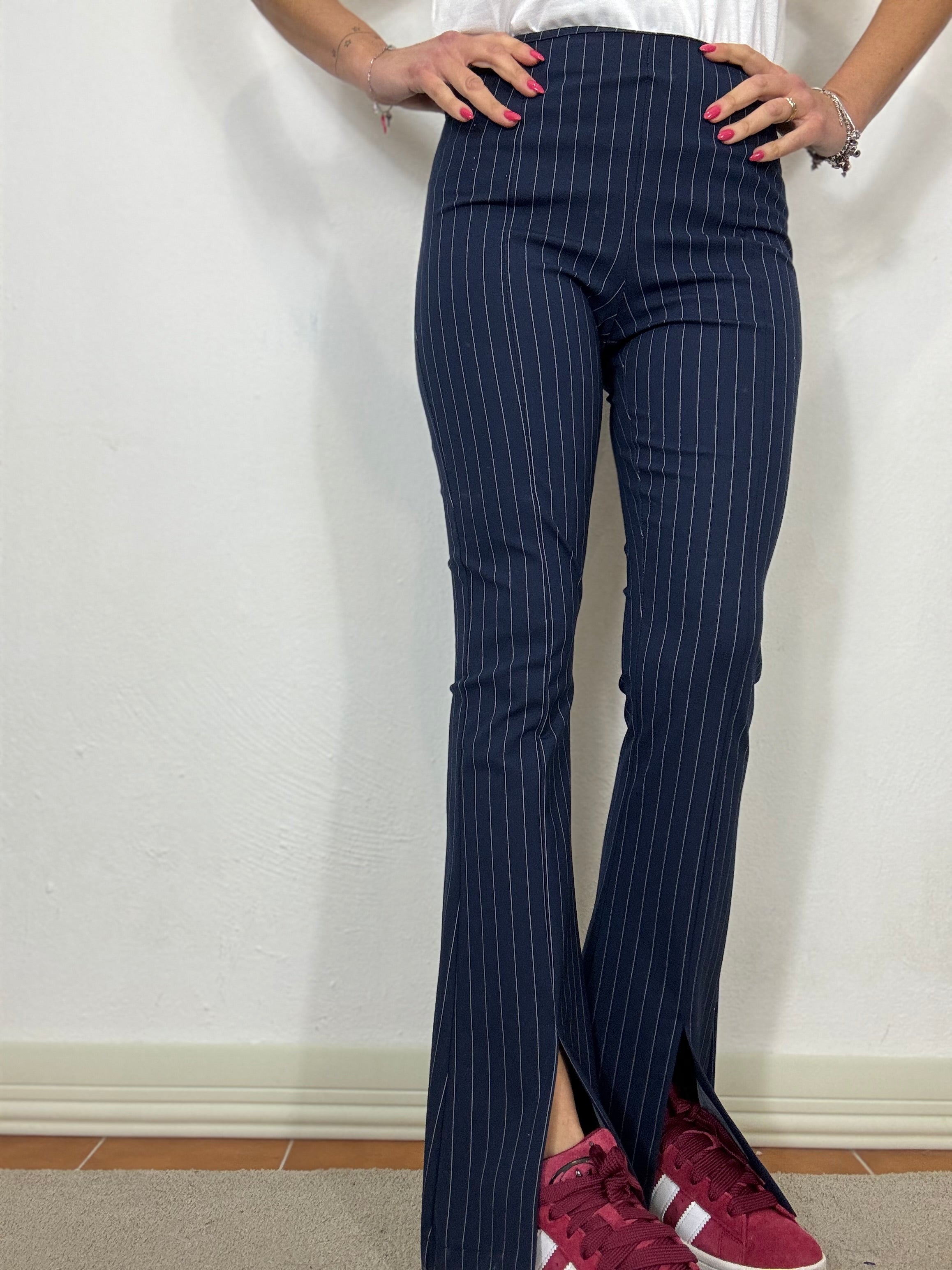 Il pantalone di viscosa gessato