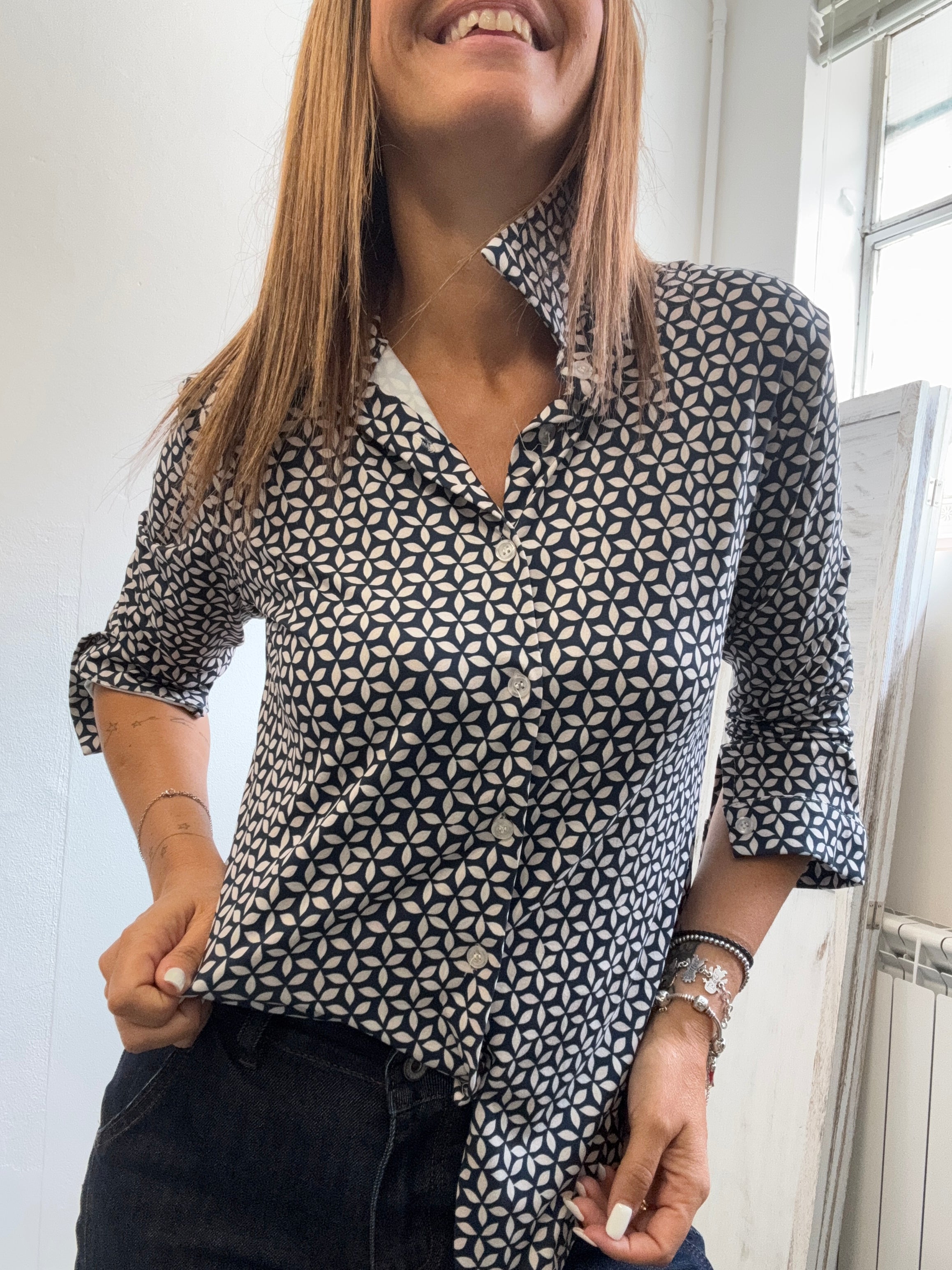 La camicia in maglina con l’alloro