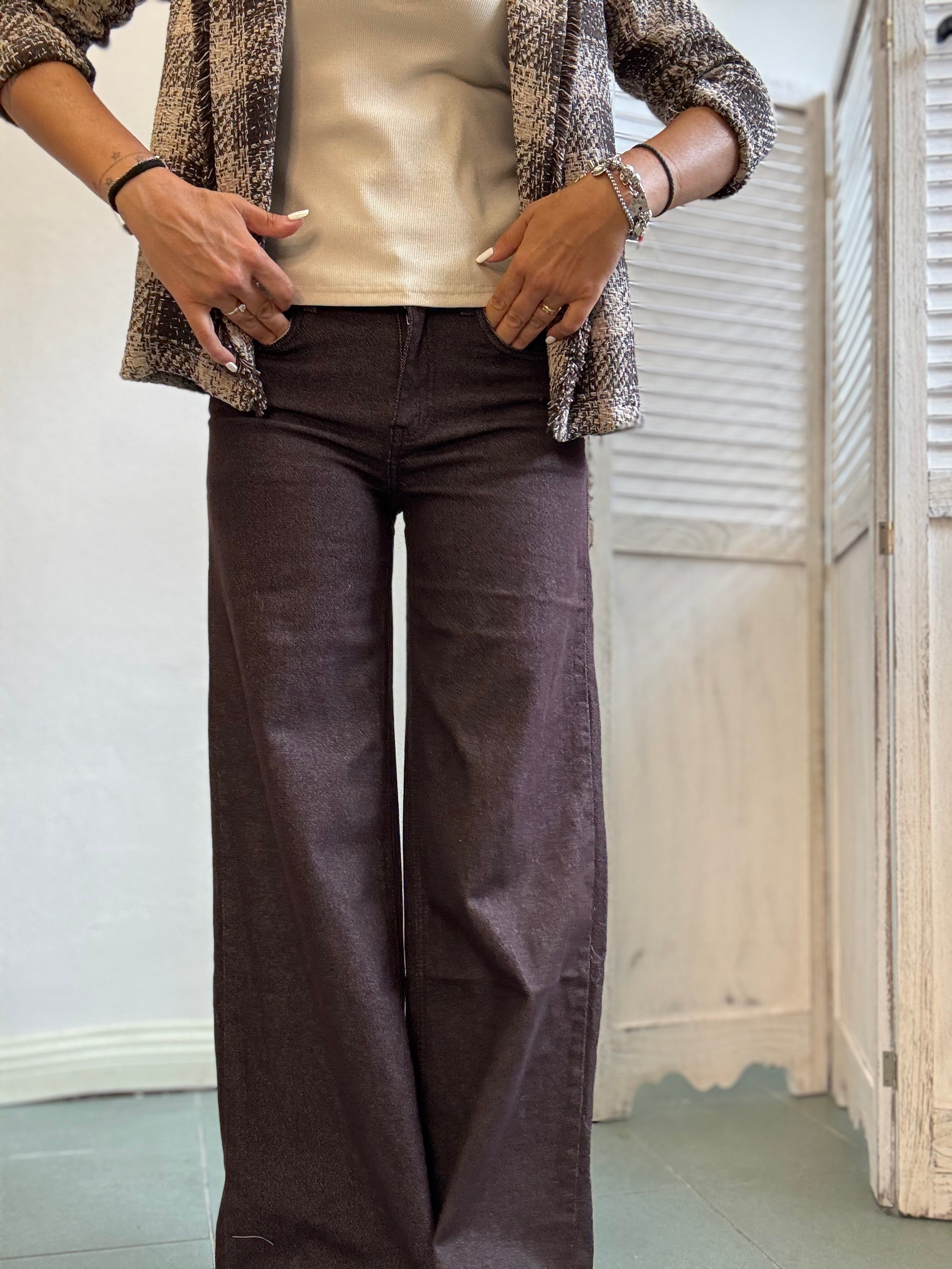 Il jeans dritto e spigato