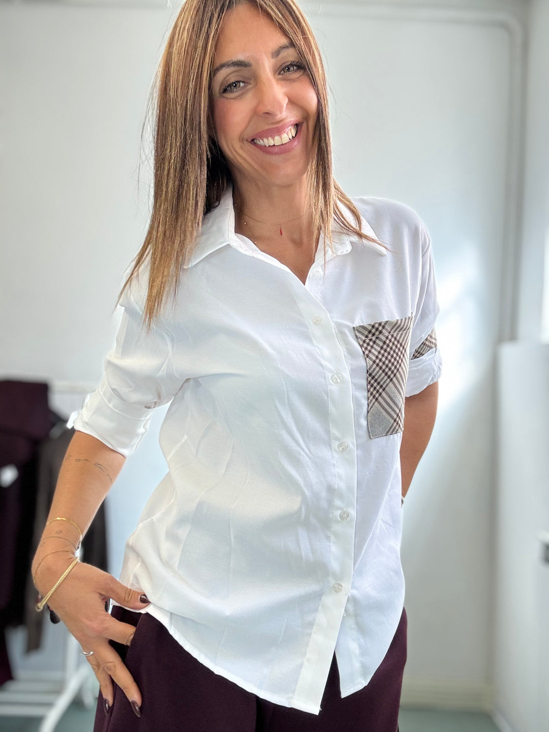 La camicia con le toppe