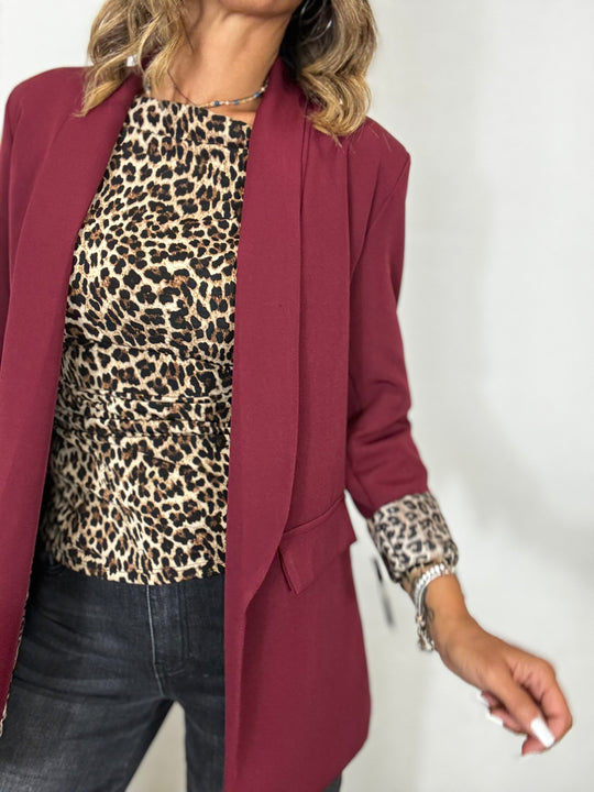 Il blazer Nina con l’interno animalier