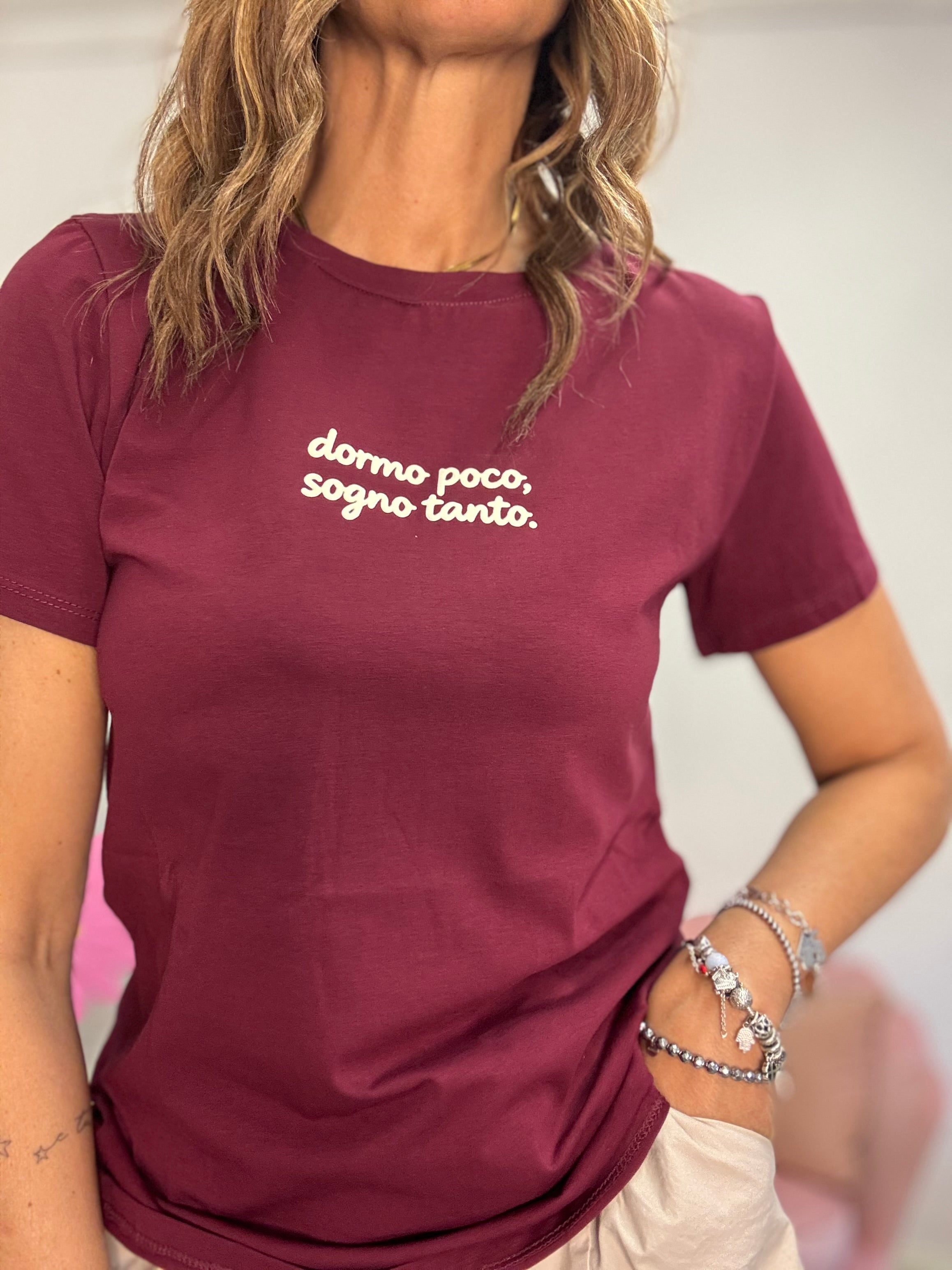 T-shirt dormo poco sogno tanto vino