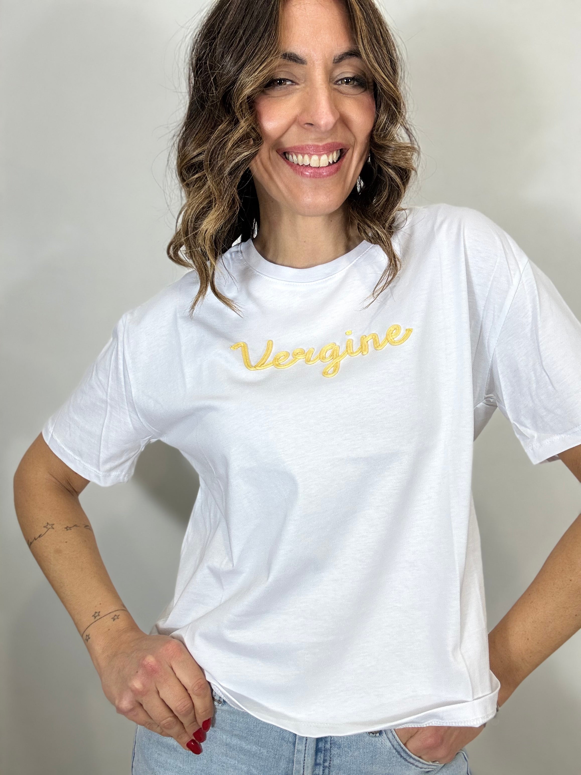 La T shirt LUMINA coi segni zodiacali