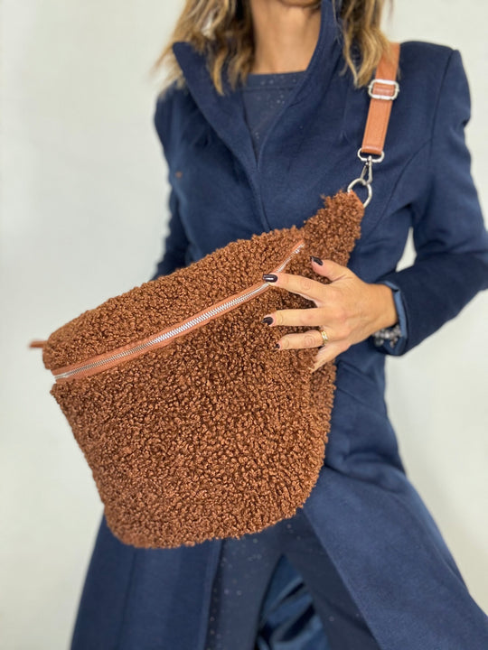 La borsa marsupio in boucle