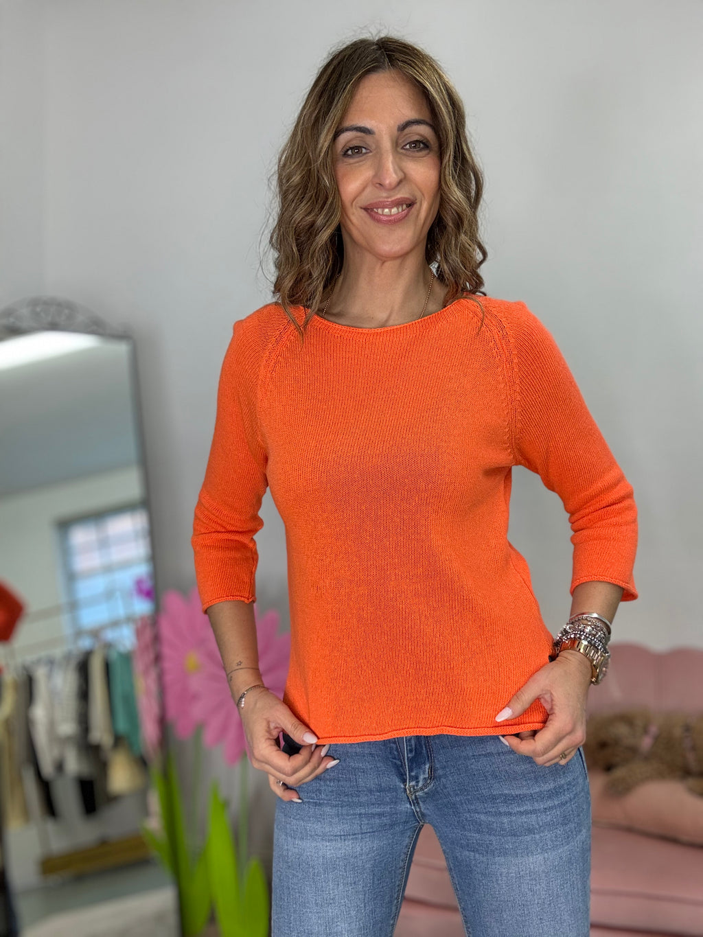 Il pull di cotone con gli spacchetti