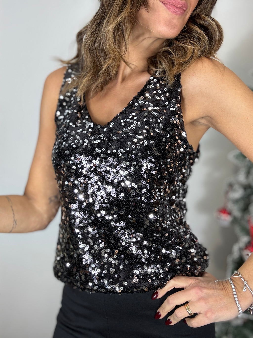 La canotta paillettes in tanti colori