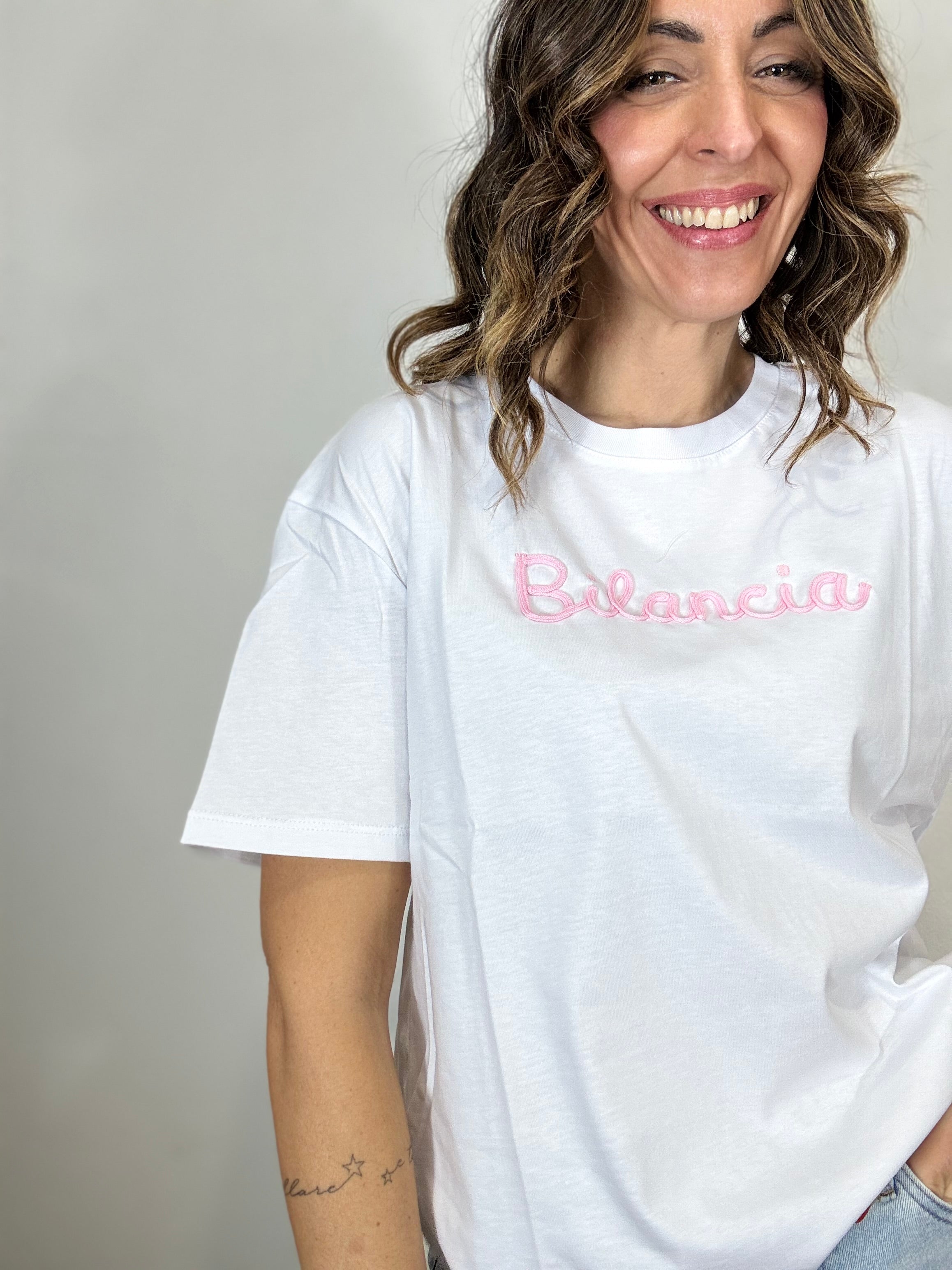 La T shirt LUMINA coi segni zodiacali