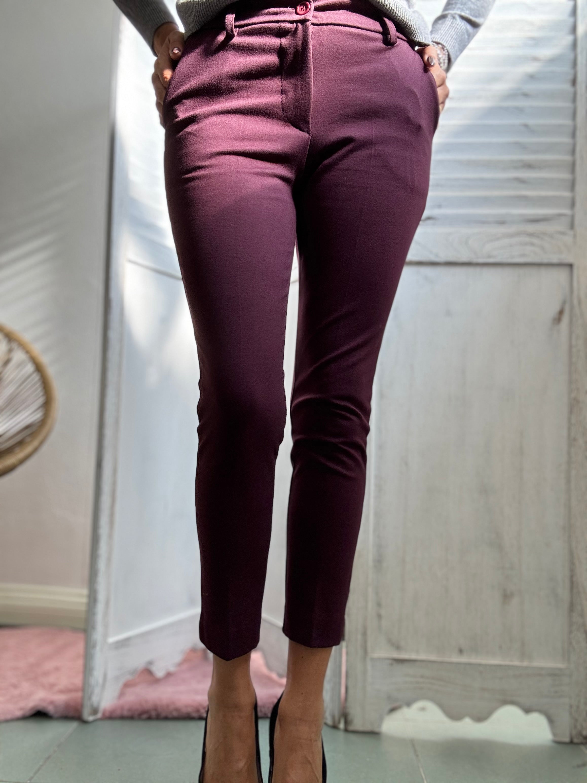 Il pantalone sigaretta punto Milano