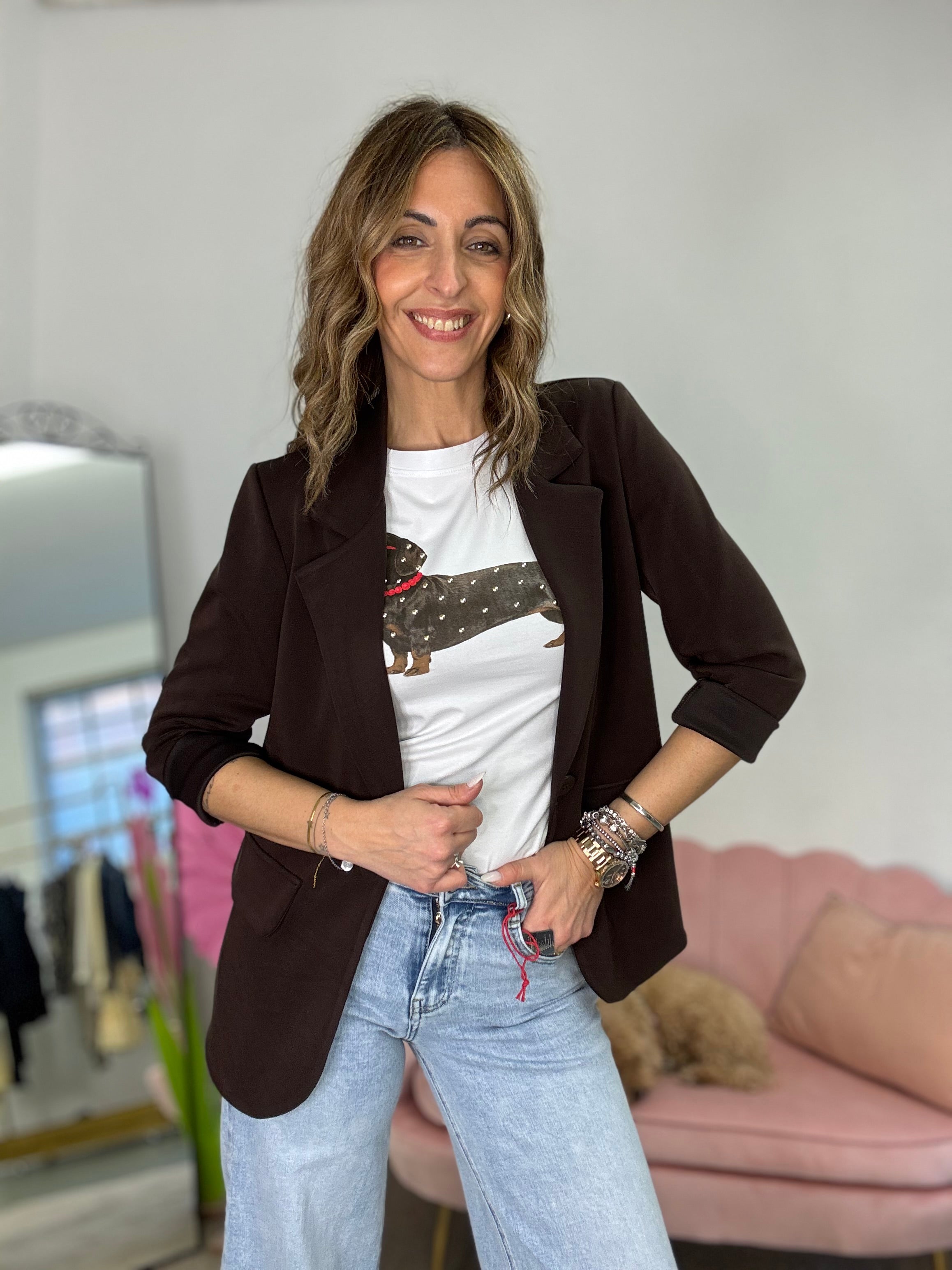 La giacca viscosa ad una bottone