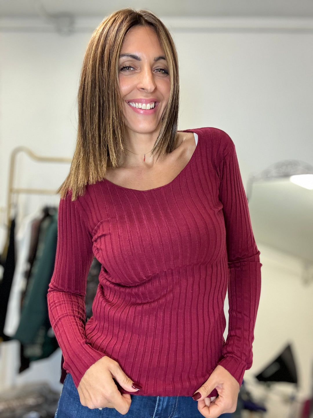 Il pull basico con le costine
