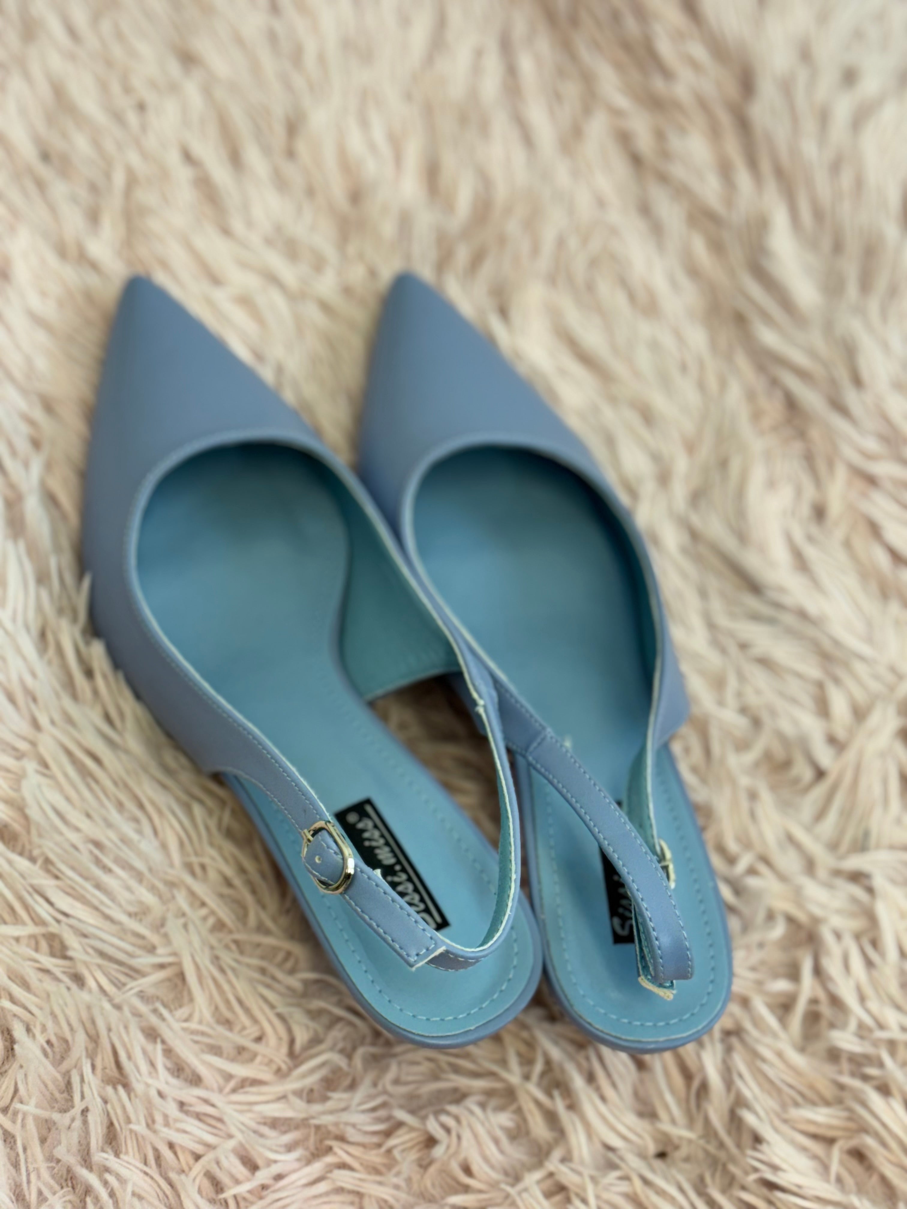 La décolleté con il tacco basso