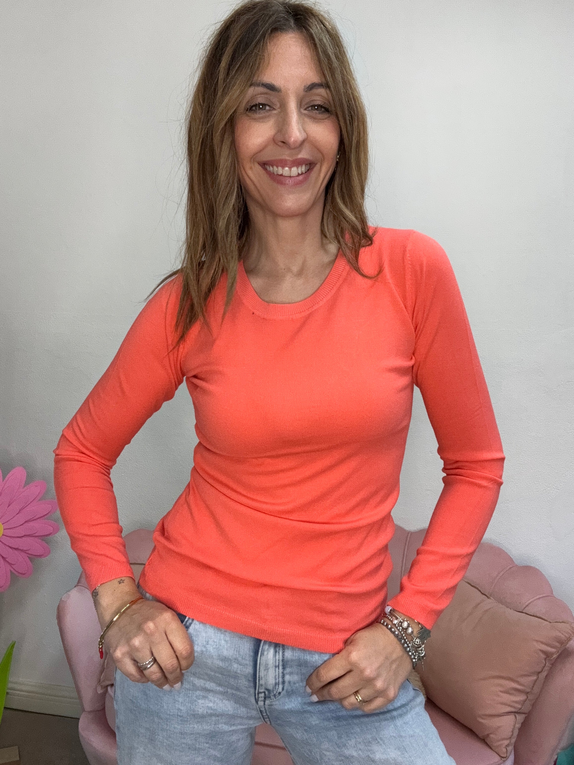Il pull basico fluo