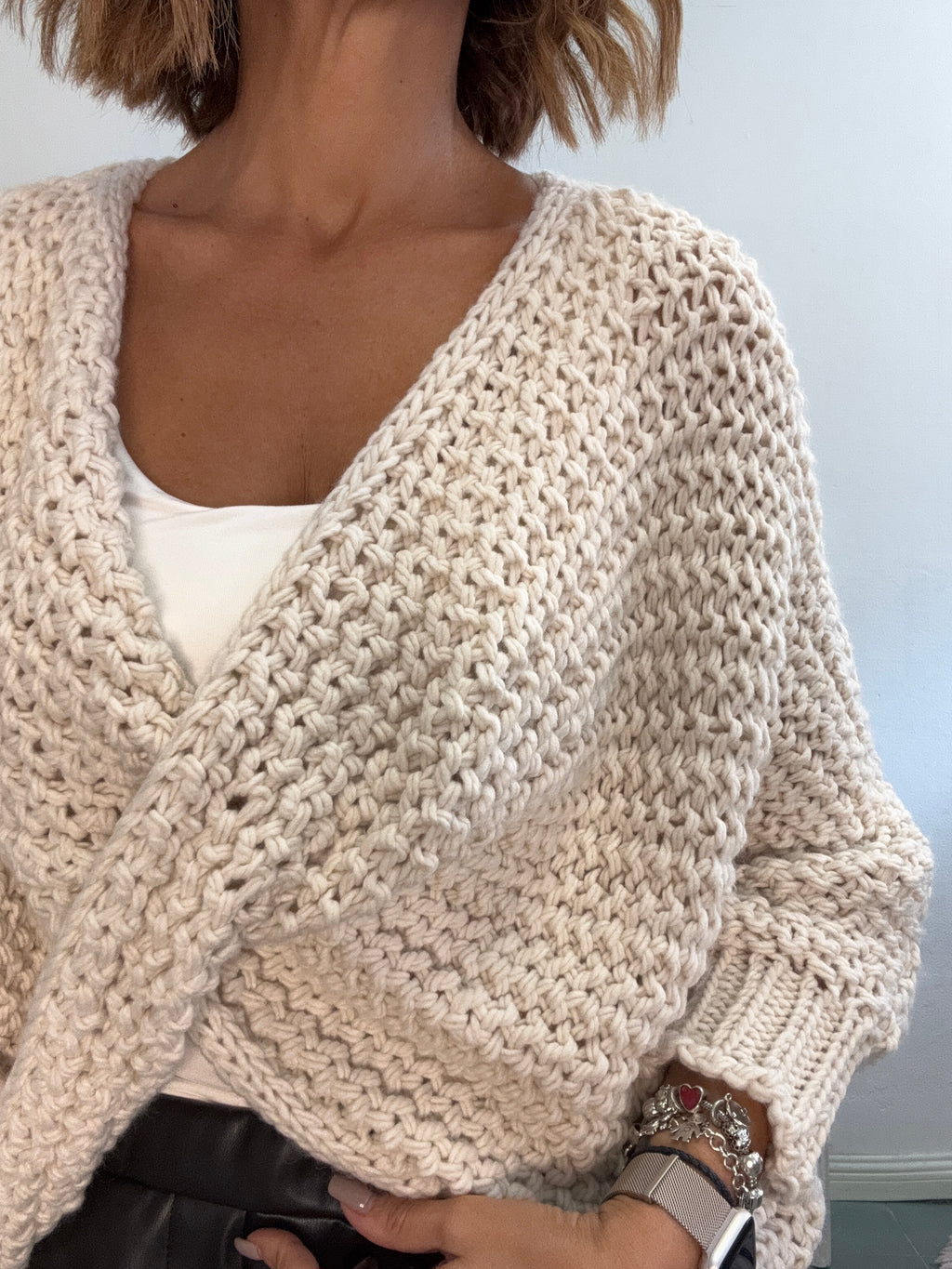 Il pull intreccio uncinetto