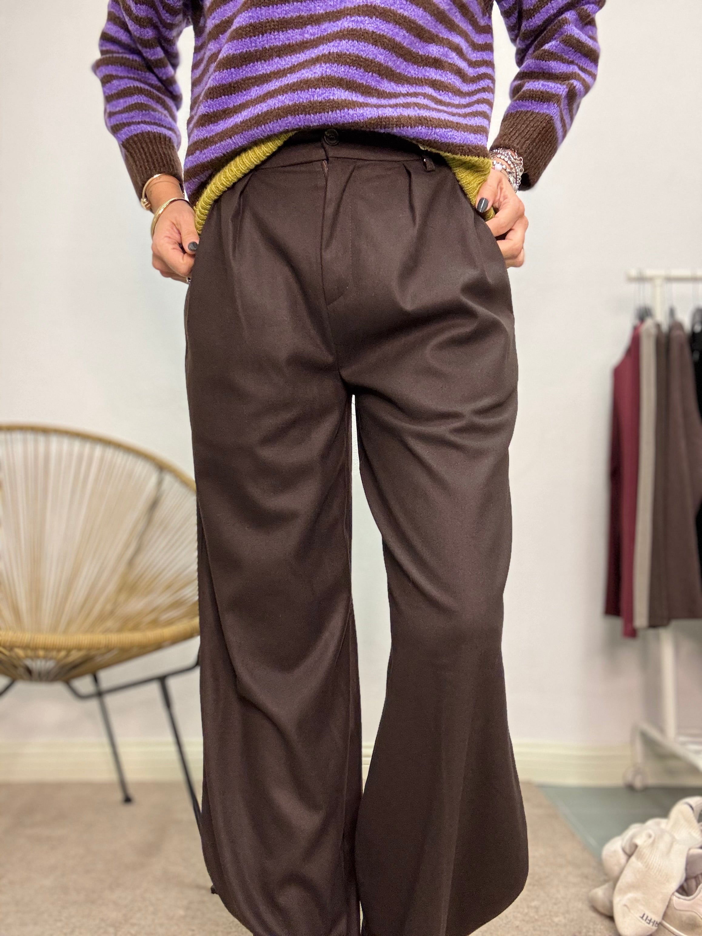 Il pantalone Javier in fustagnetto