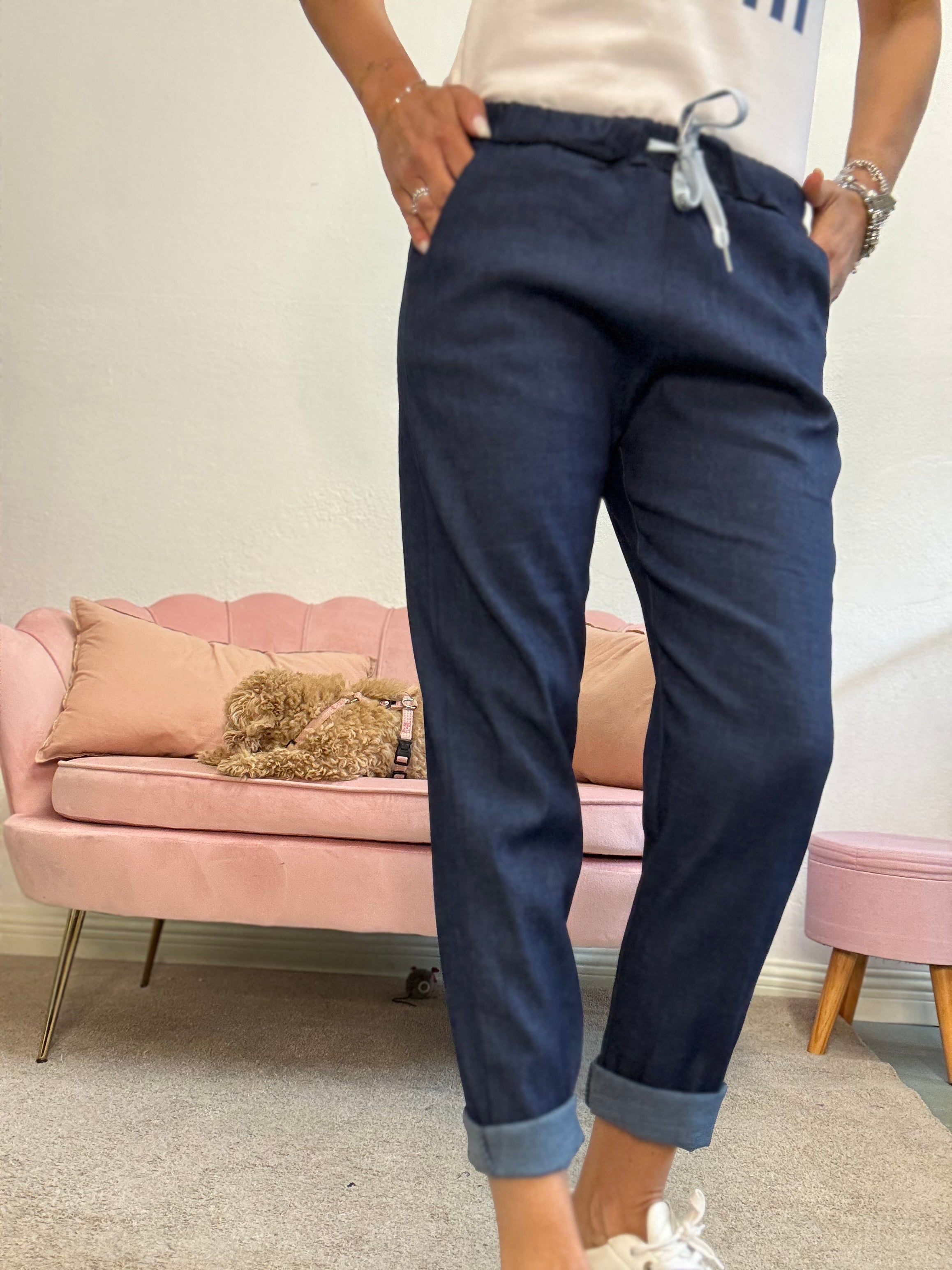 Il pantalone Denim con la coulisse
