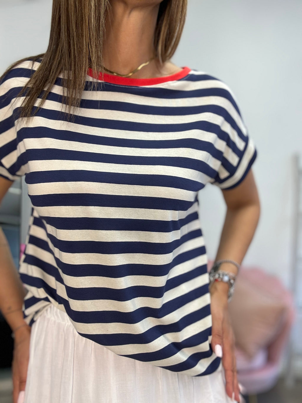 La t-shirt col colletto colorato