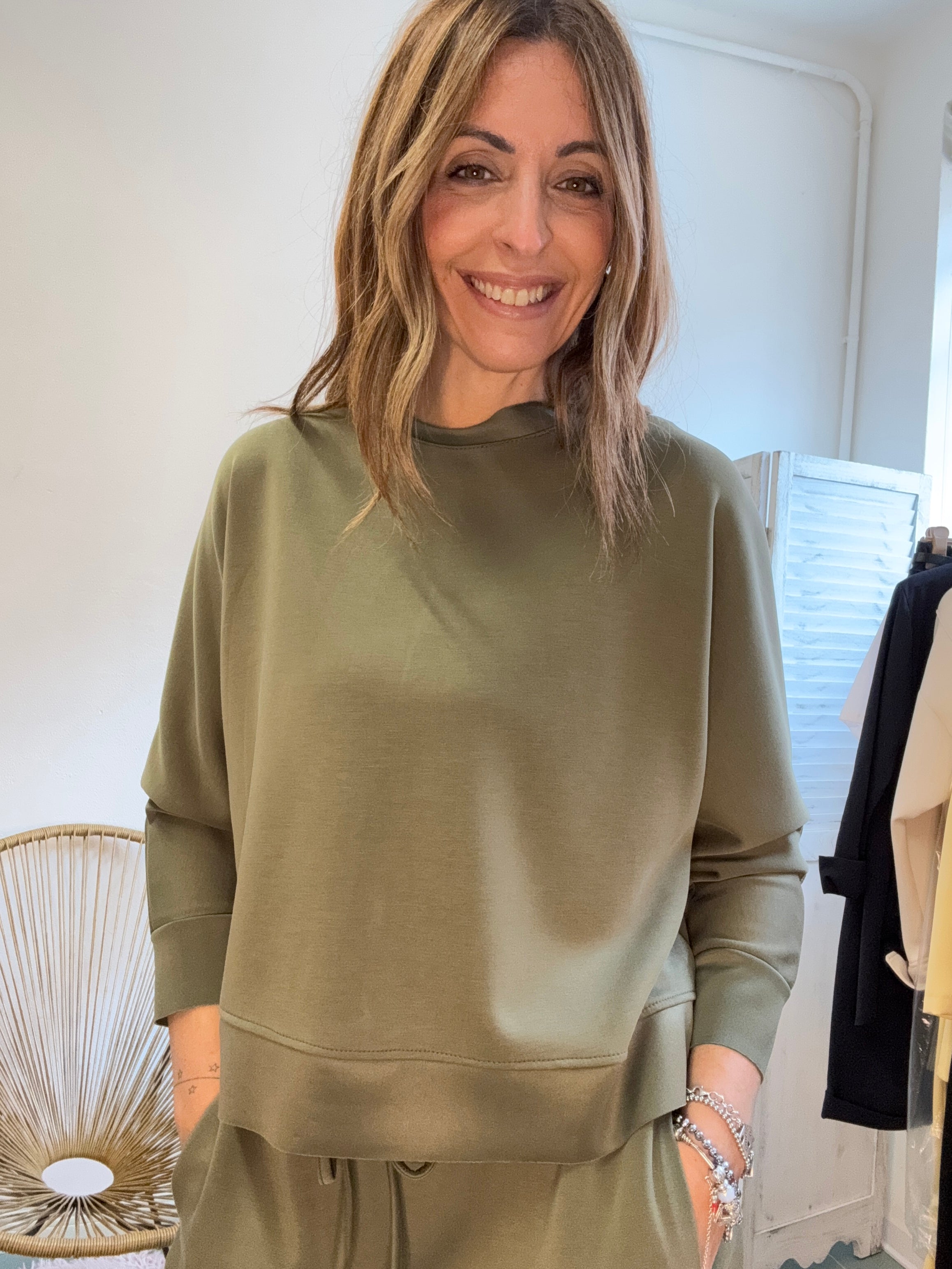 La tuta col profilo raso