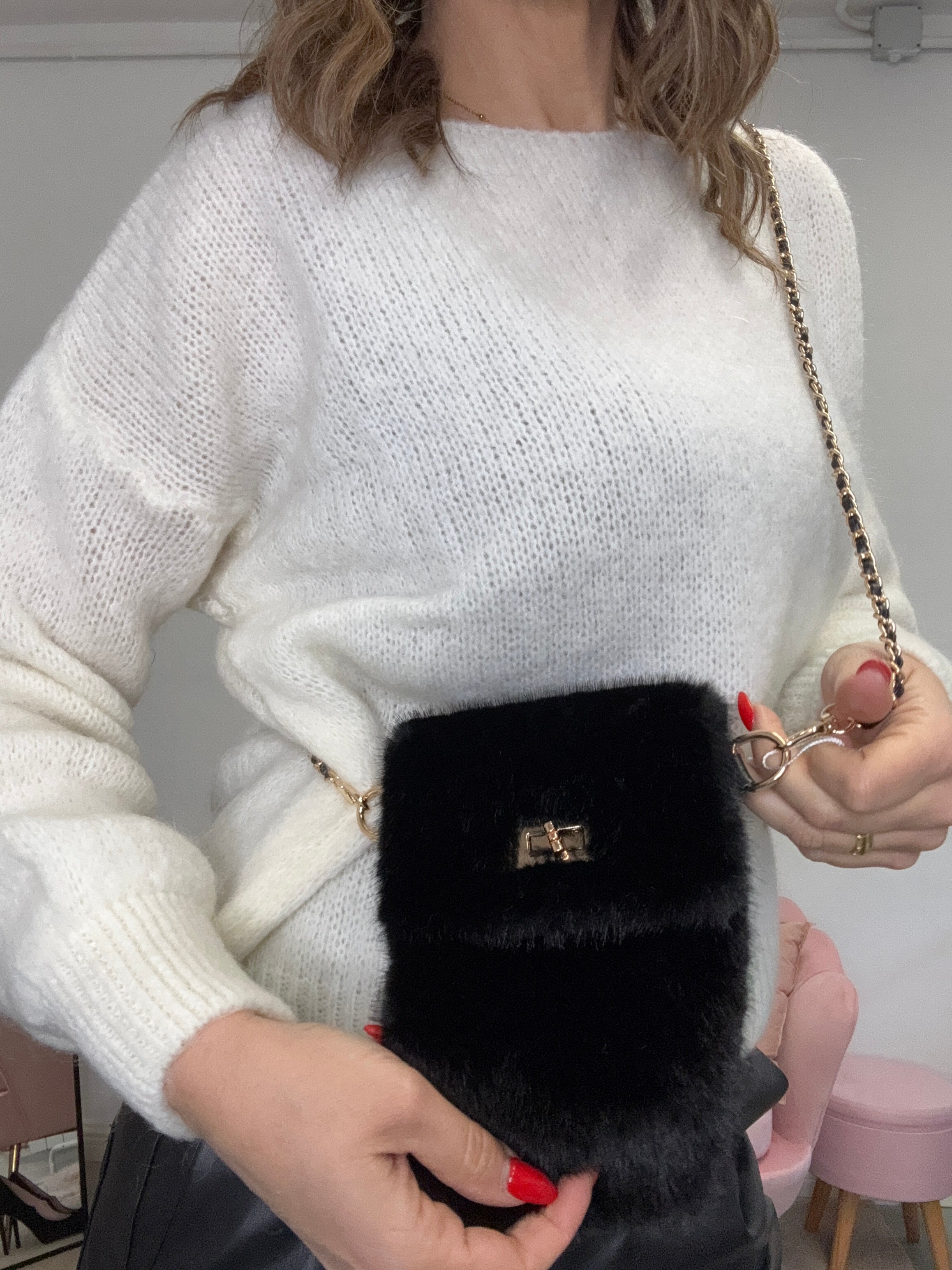 La tracolla eco visone che si regola