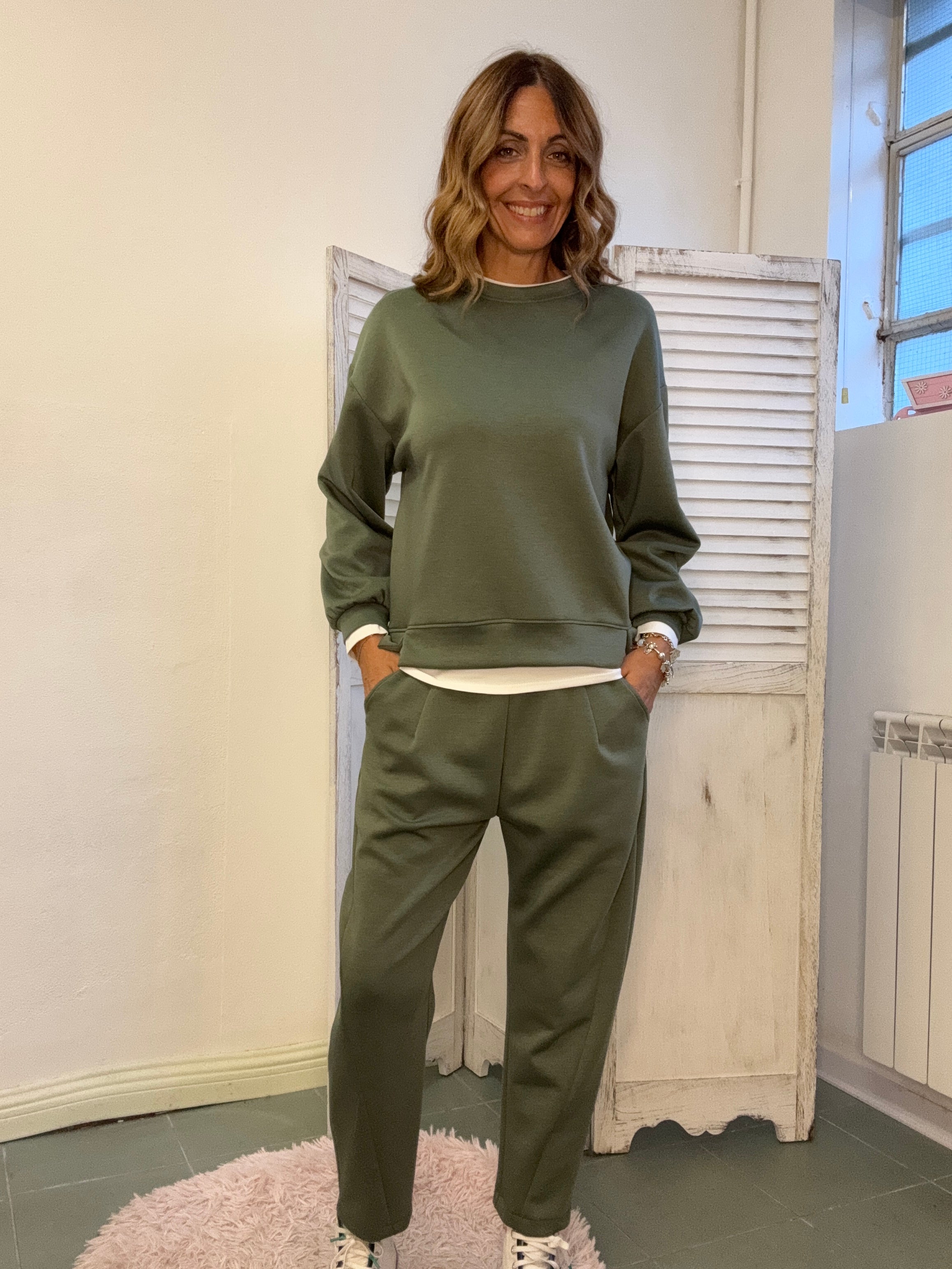 Il completo con la t-shirt annessa