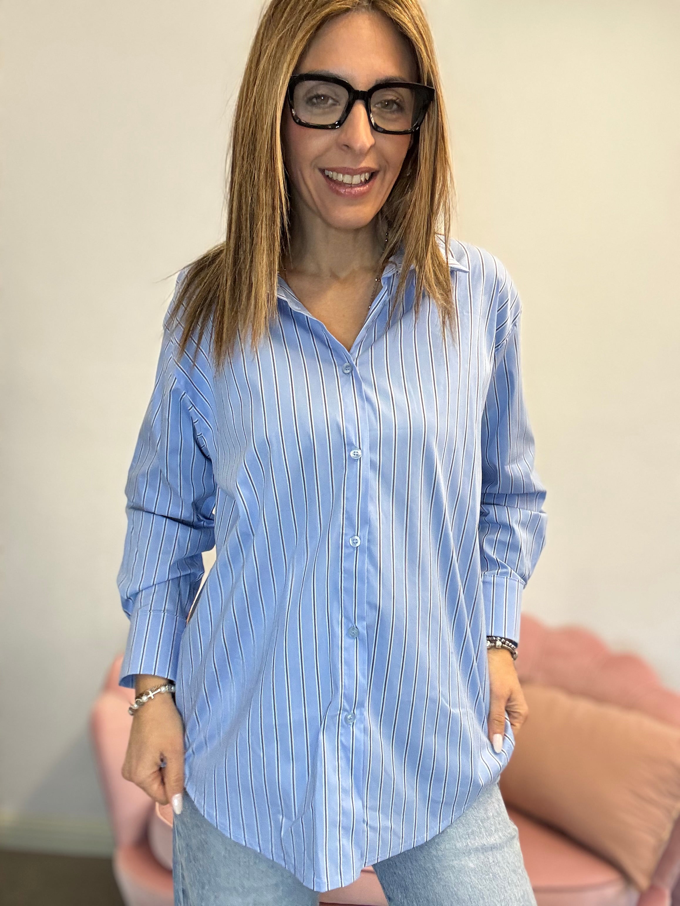 La camicia cotone con l’azzurro