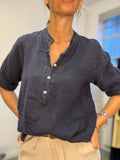 La camicia polo in lino