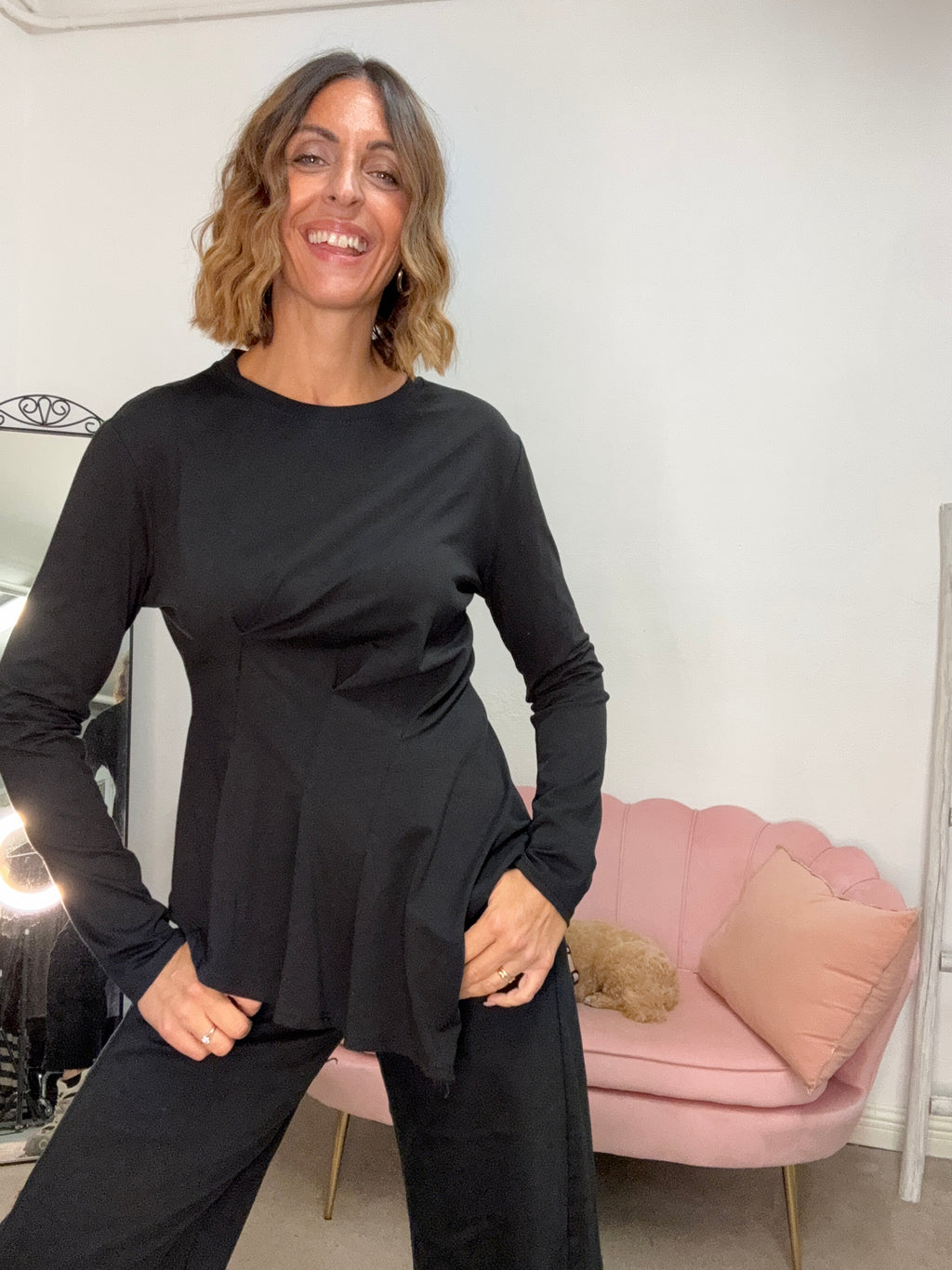 La t-shirt arriccio e punta