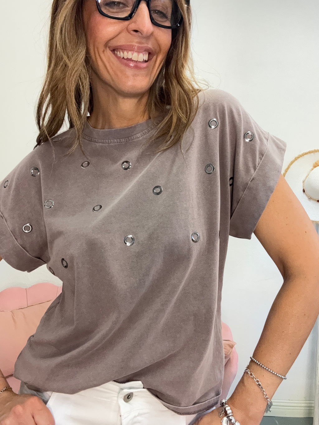 La t-shirt con gli anellini