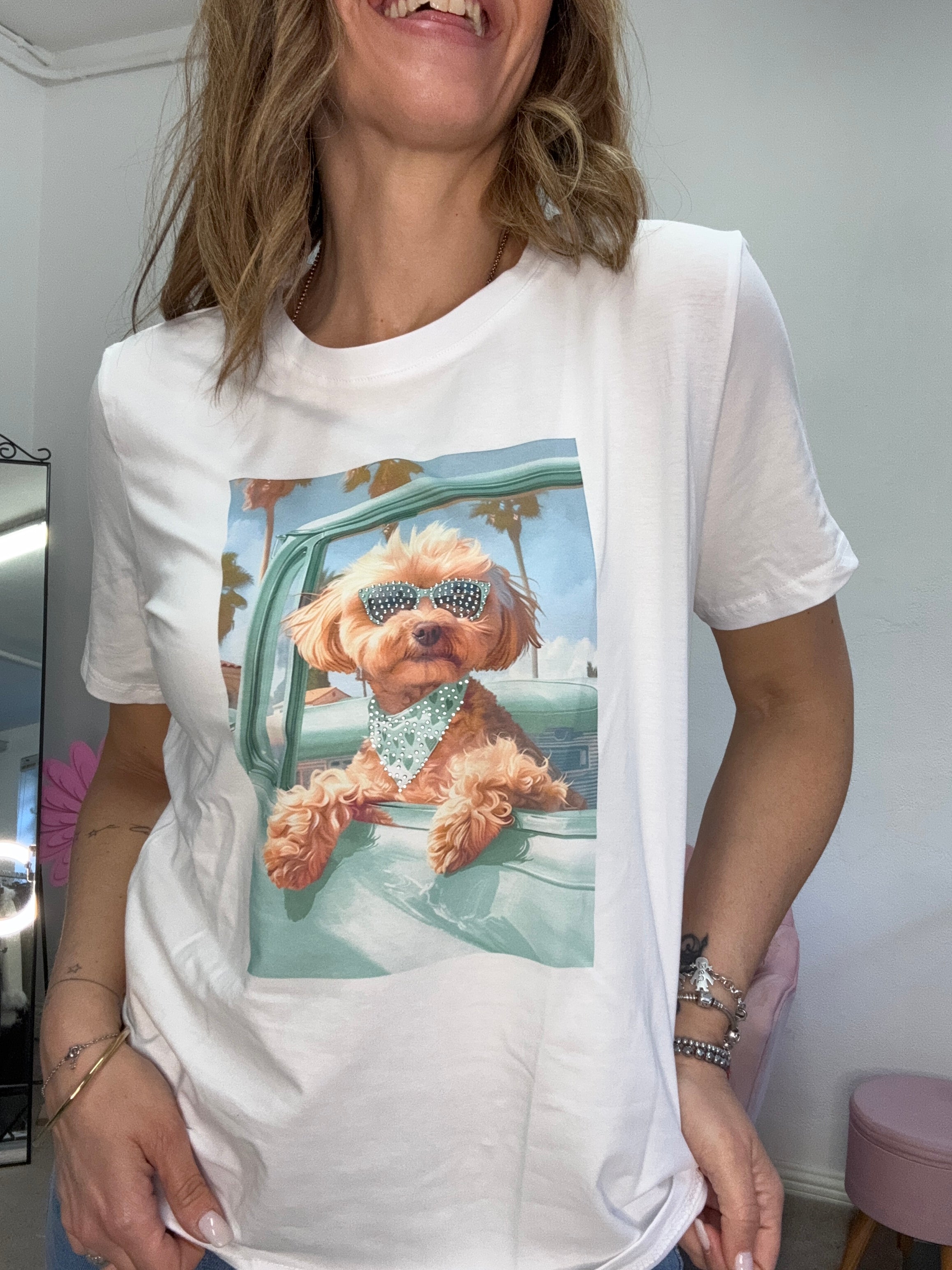 La t-shirt Mabi on holiday