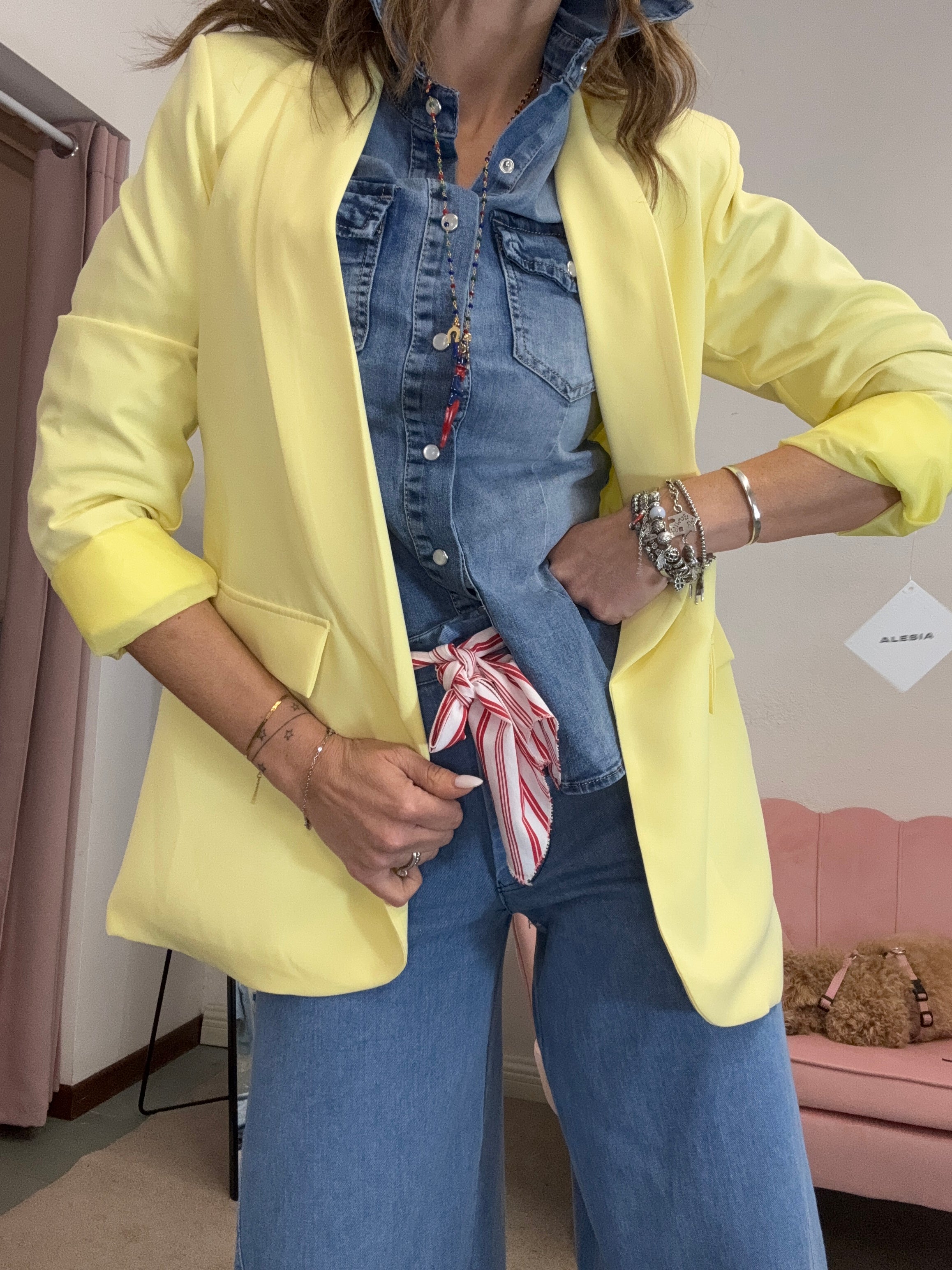 La giacca foderata senza bottoni