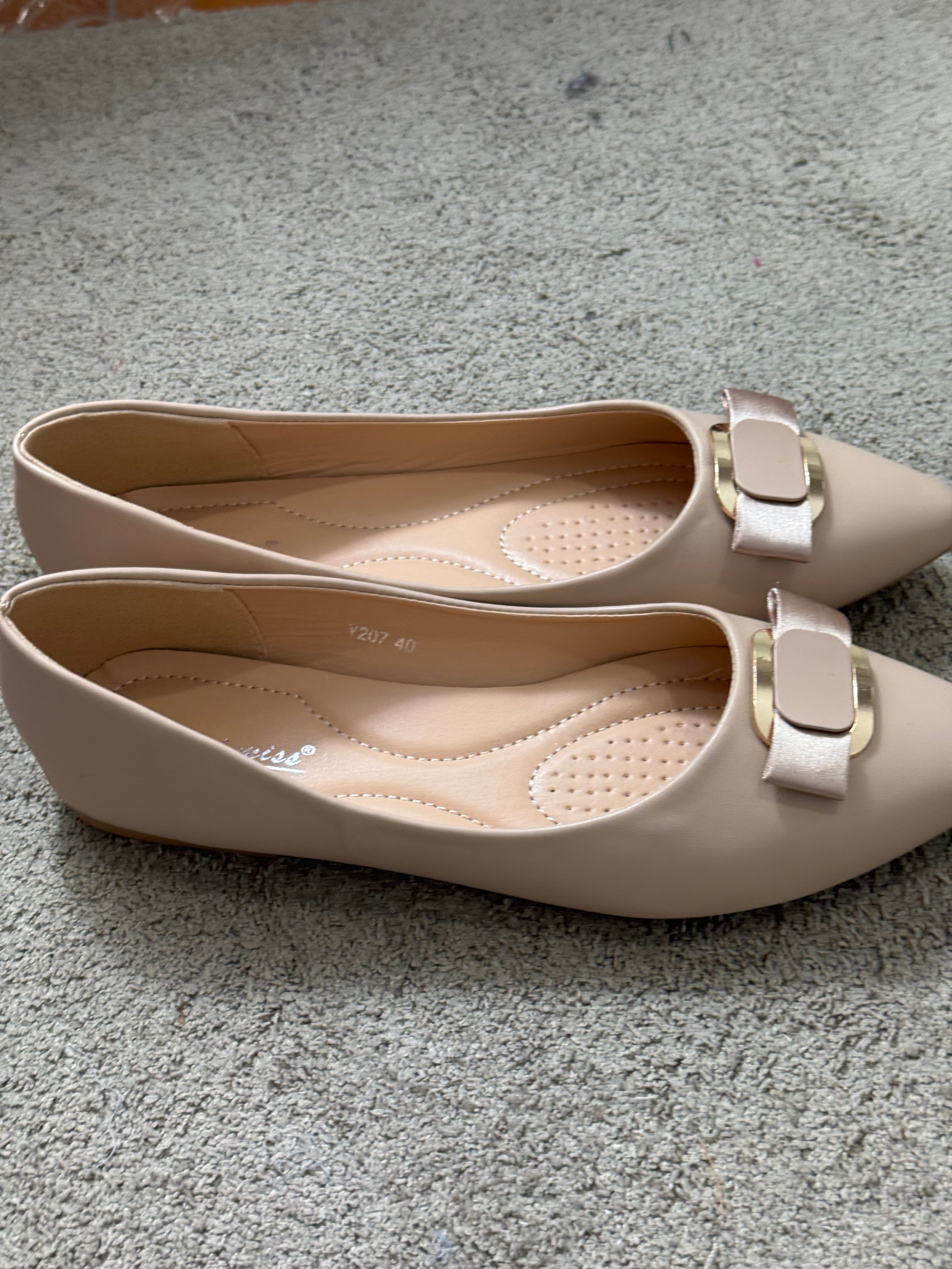 La ballerina con la puntina in due colori