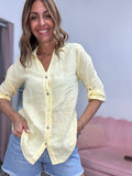 La camicia di lino pastello