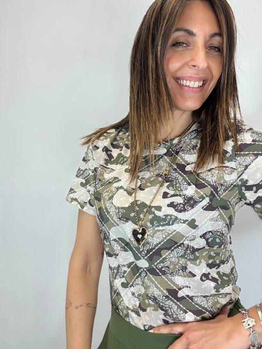 T-shirt mimetica style
