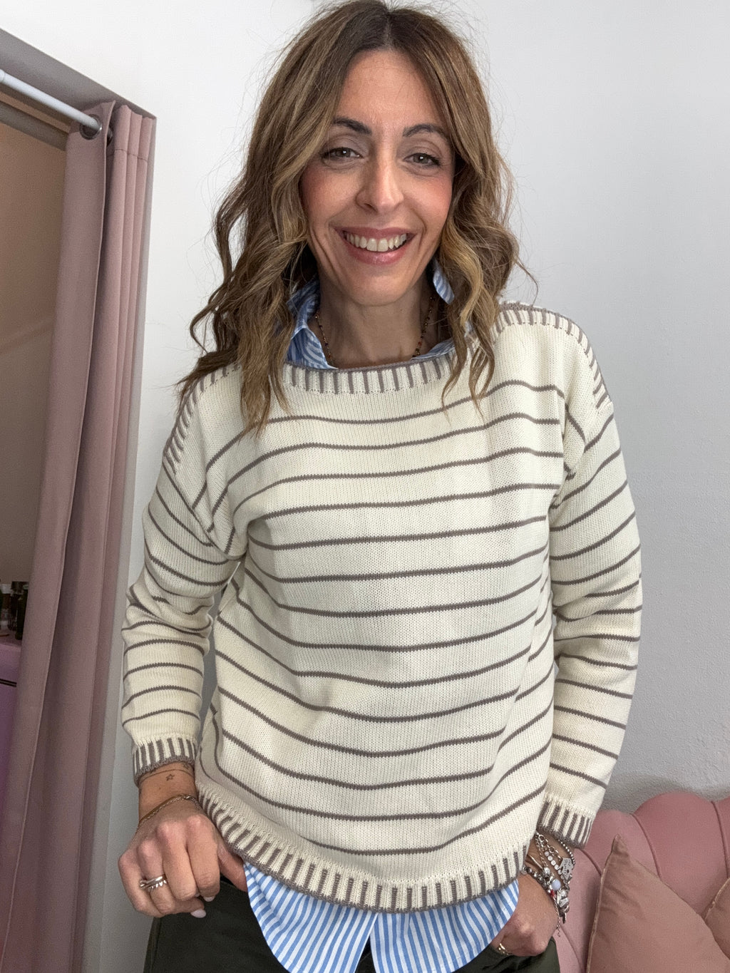 Il pull cotone con le impunture