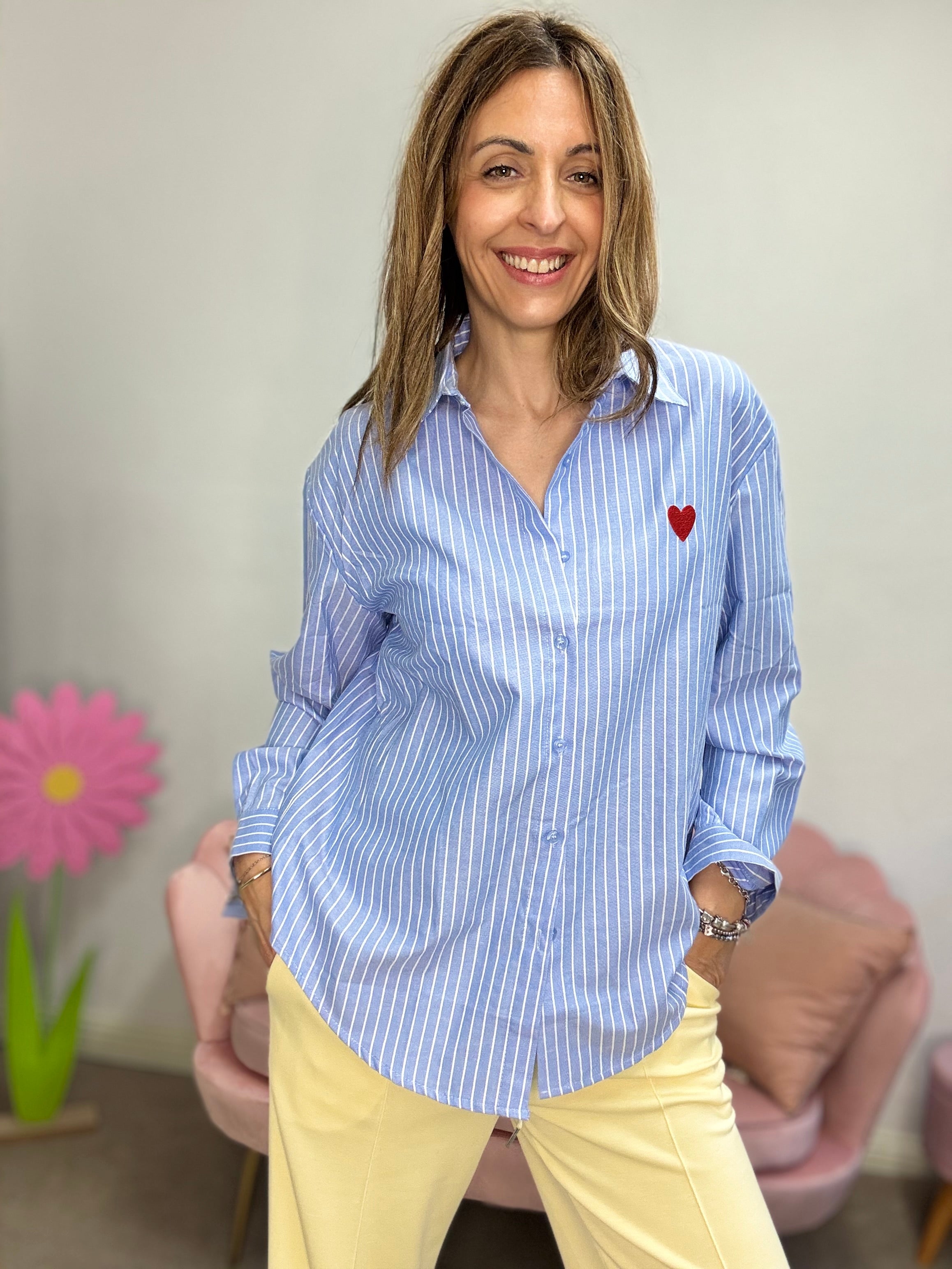 La camicia bastoncini e cuoricino