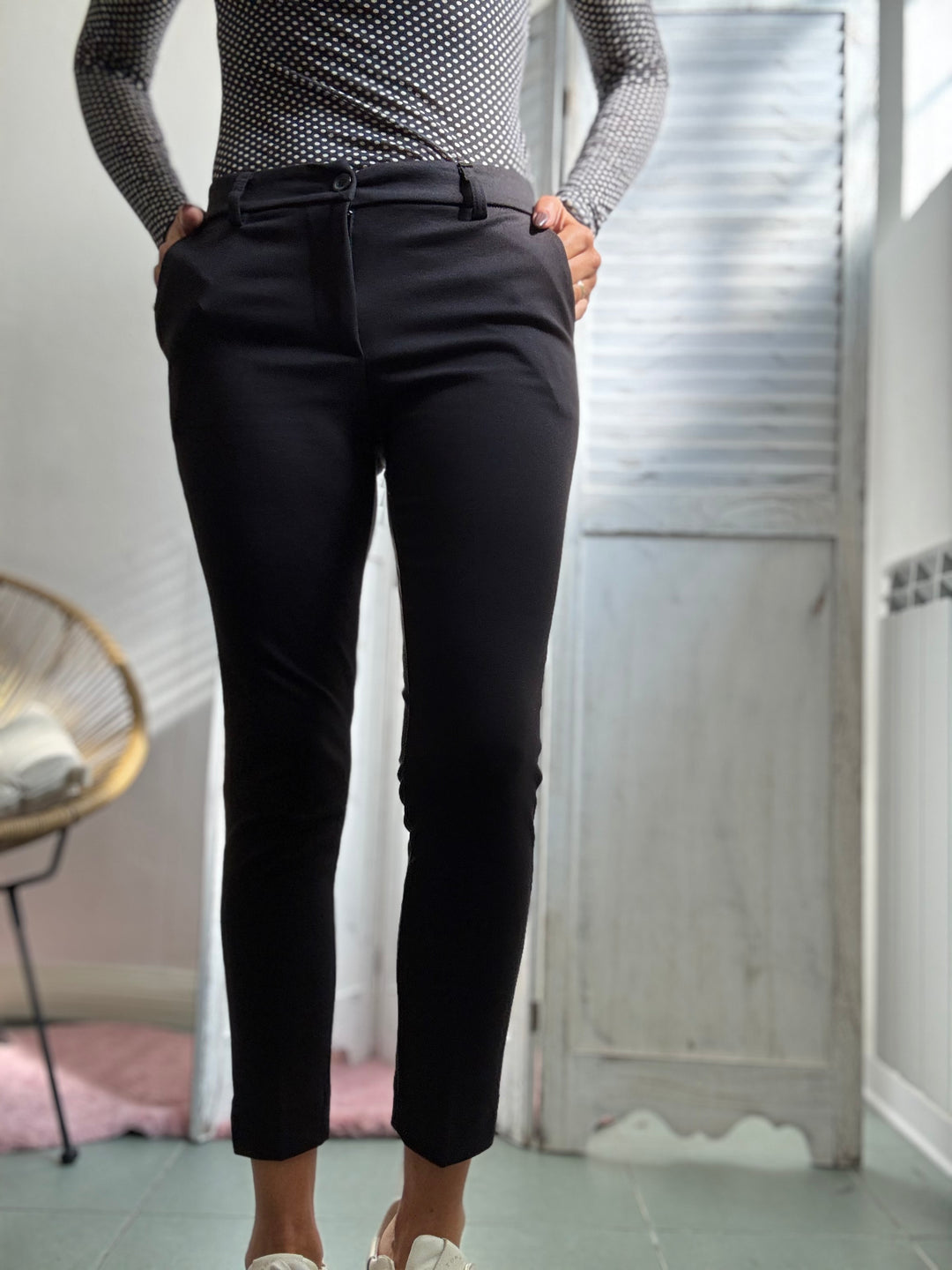 Il pantalone sigaretta punto Milano