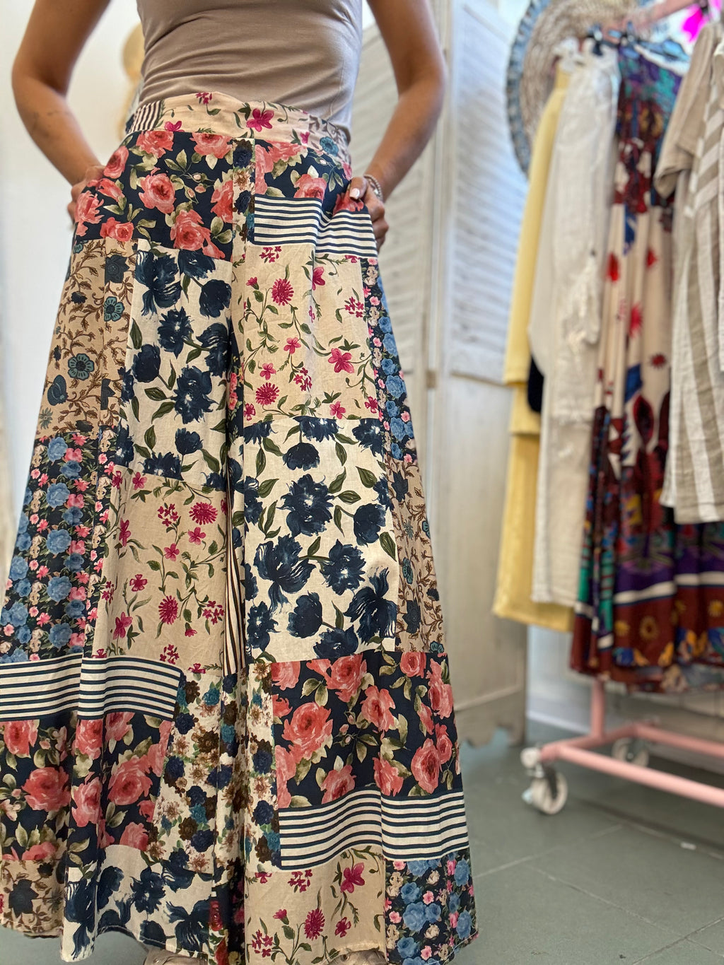 Il pantalone gonnellone fiorato
