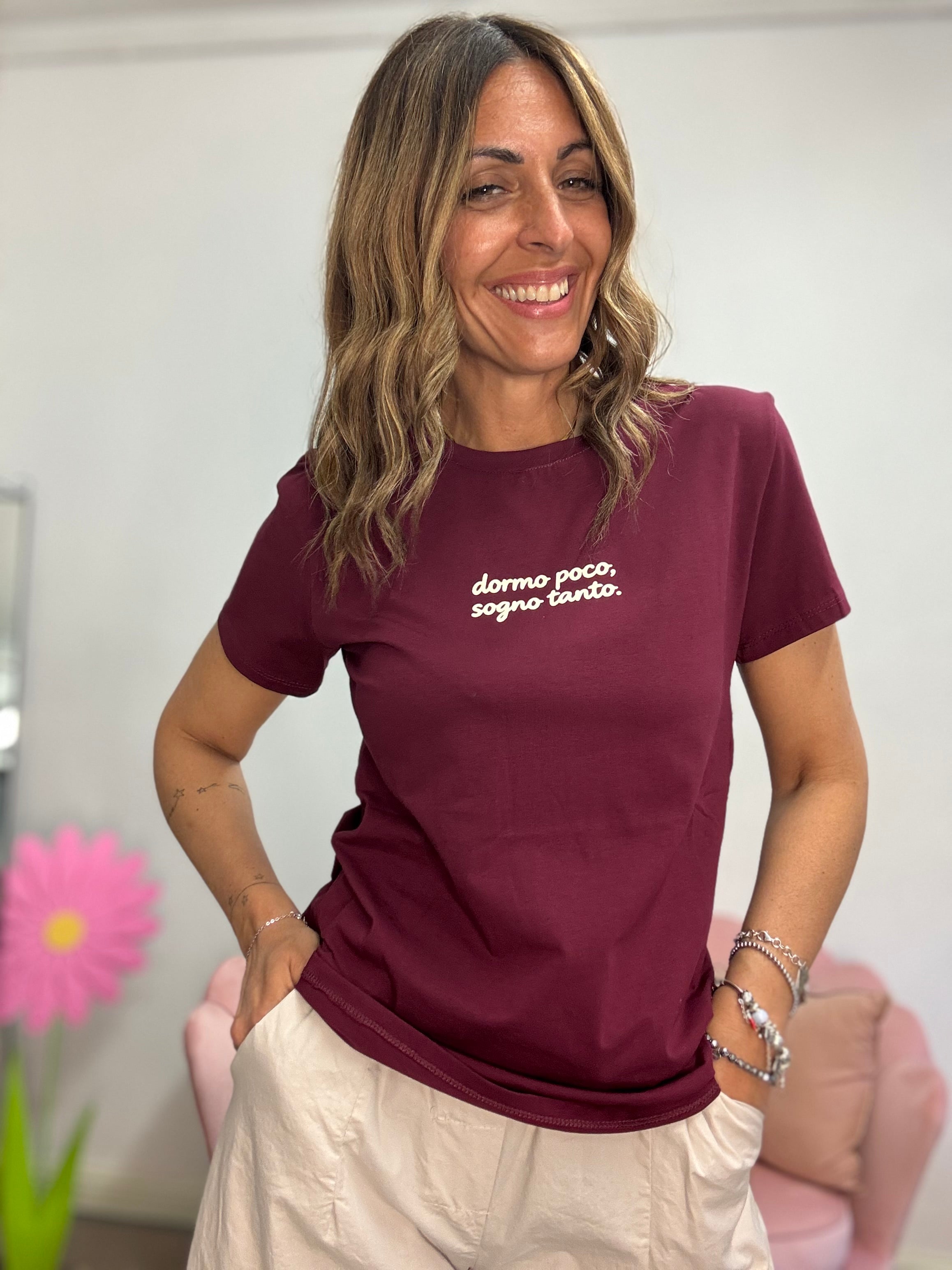 T-shirt dormo poco sogno tanto vino