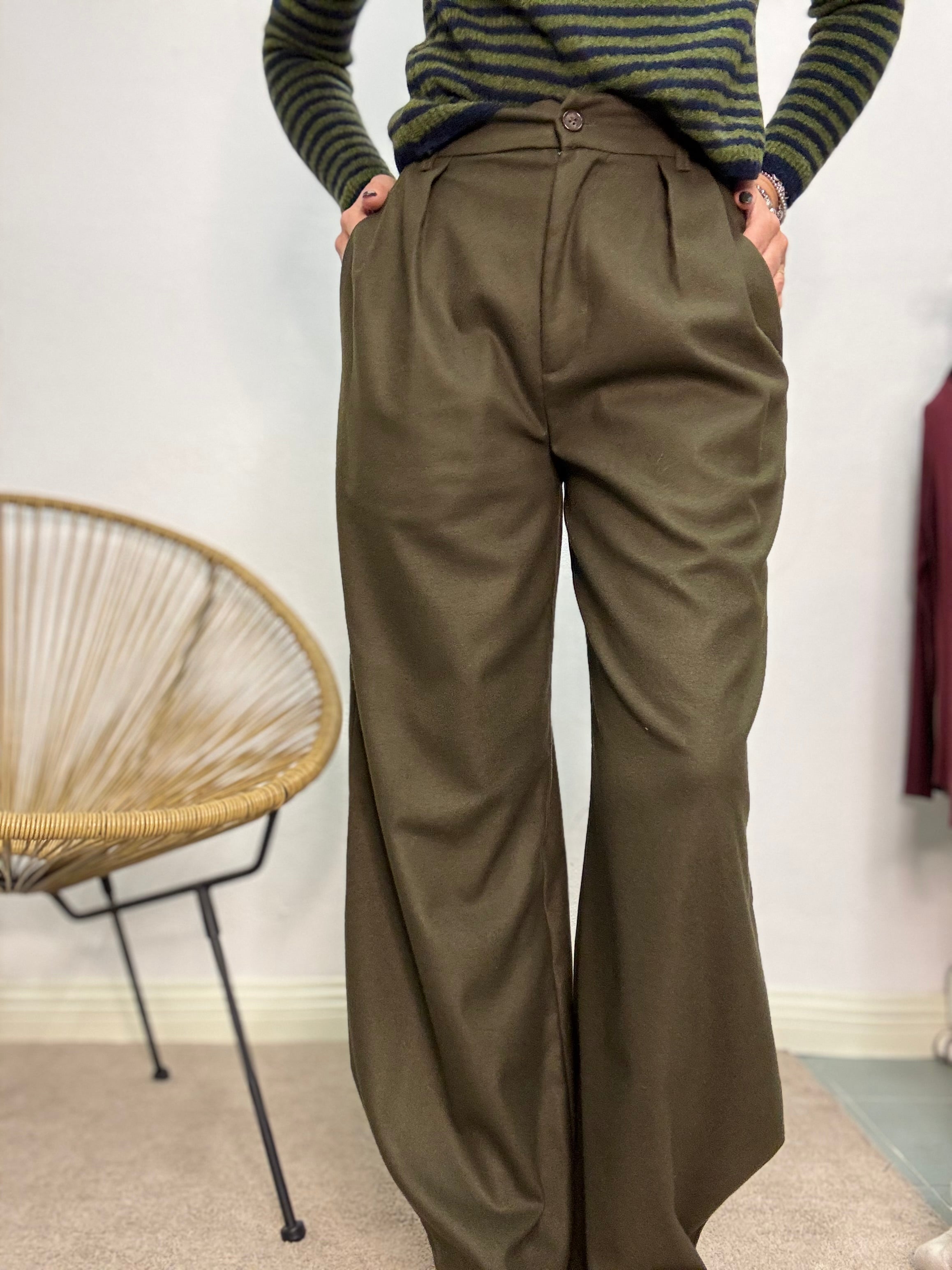 Il pantalone Javier in fustagnetto