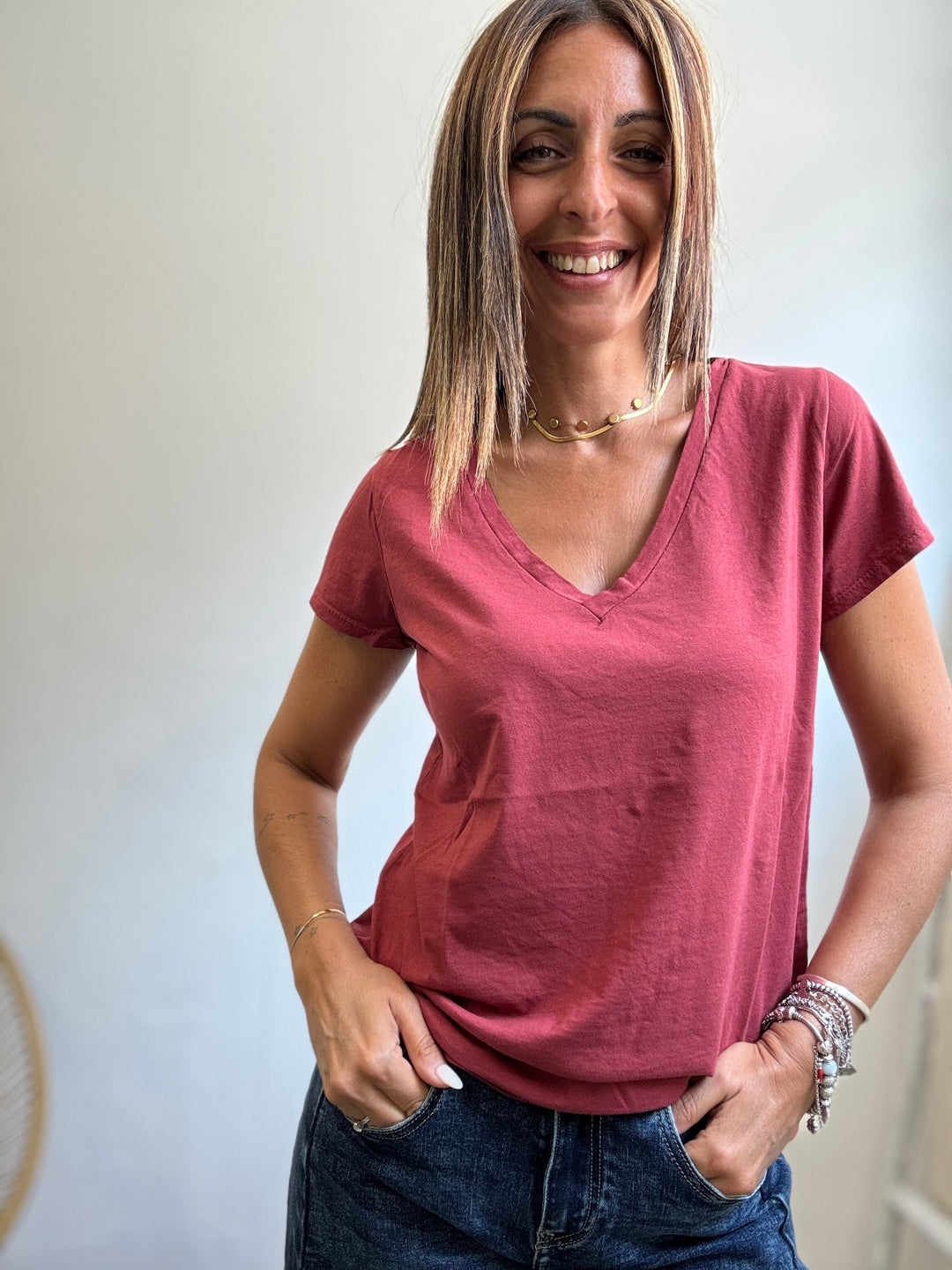 La t-shirt scollo a V