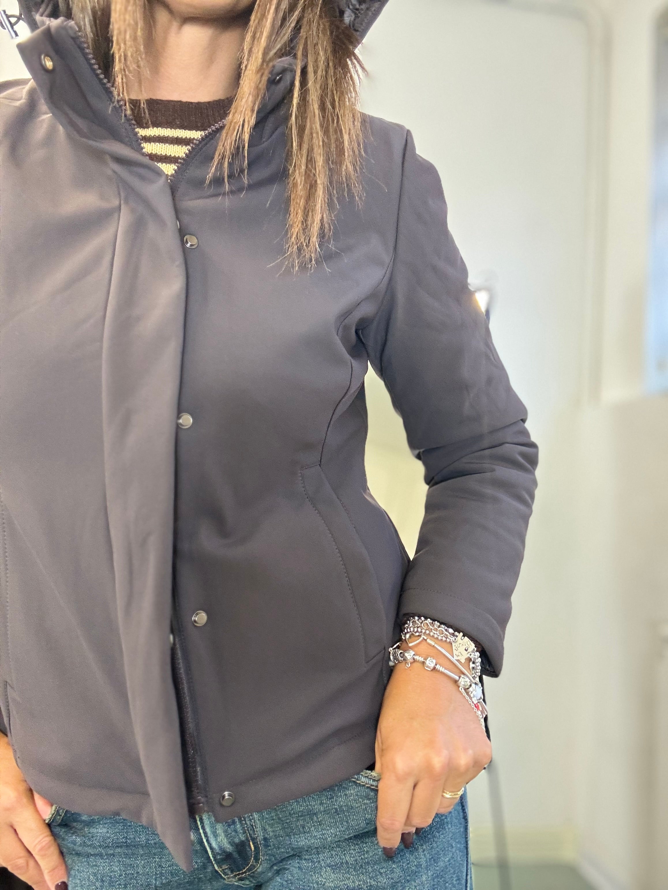 Il piumino Banny tessuto tecnico