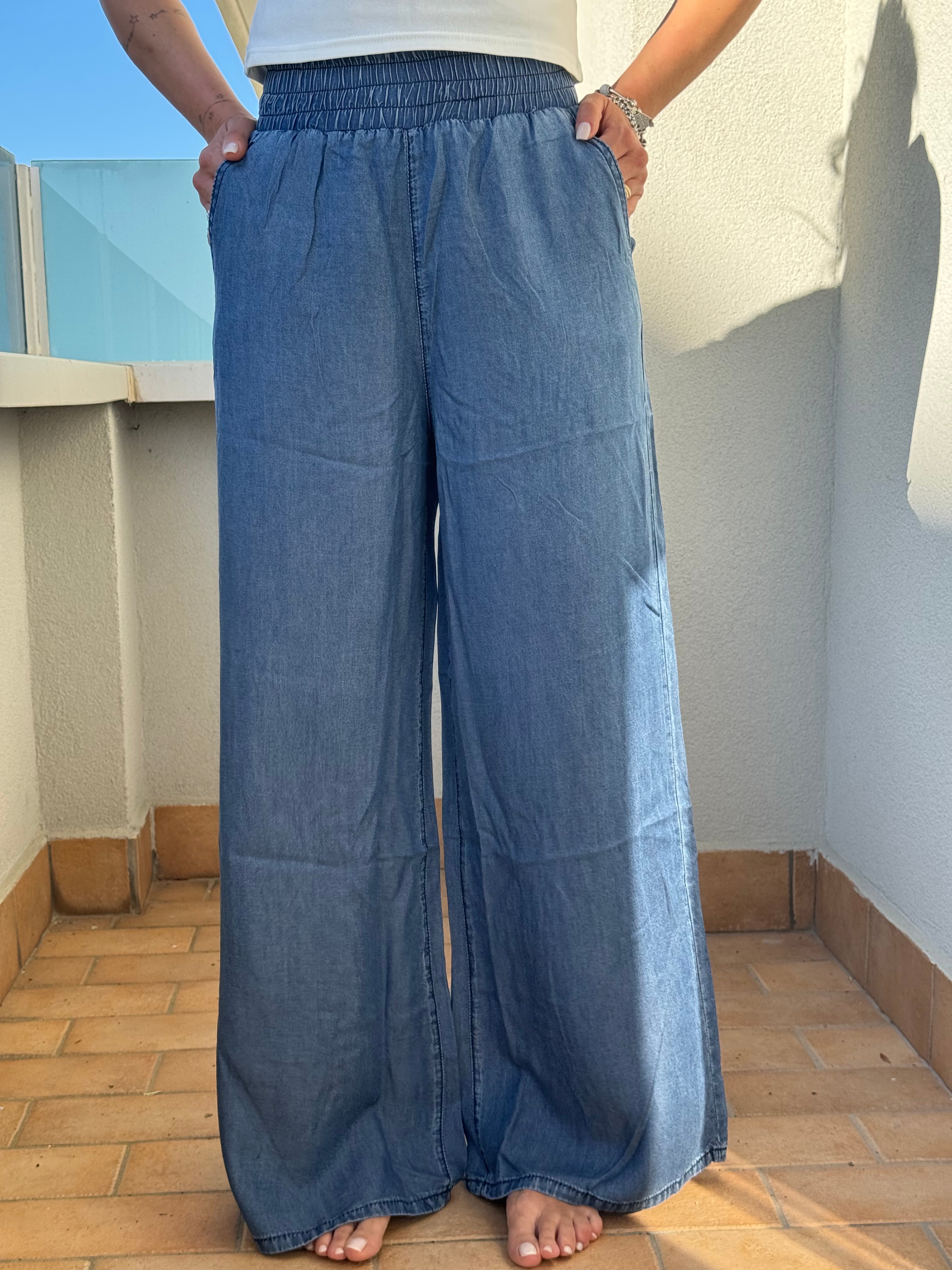 Il jeans volante con l’elastico