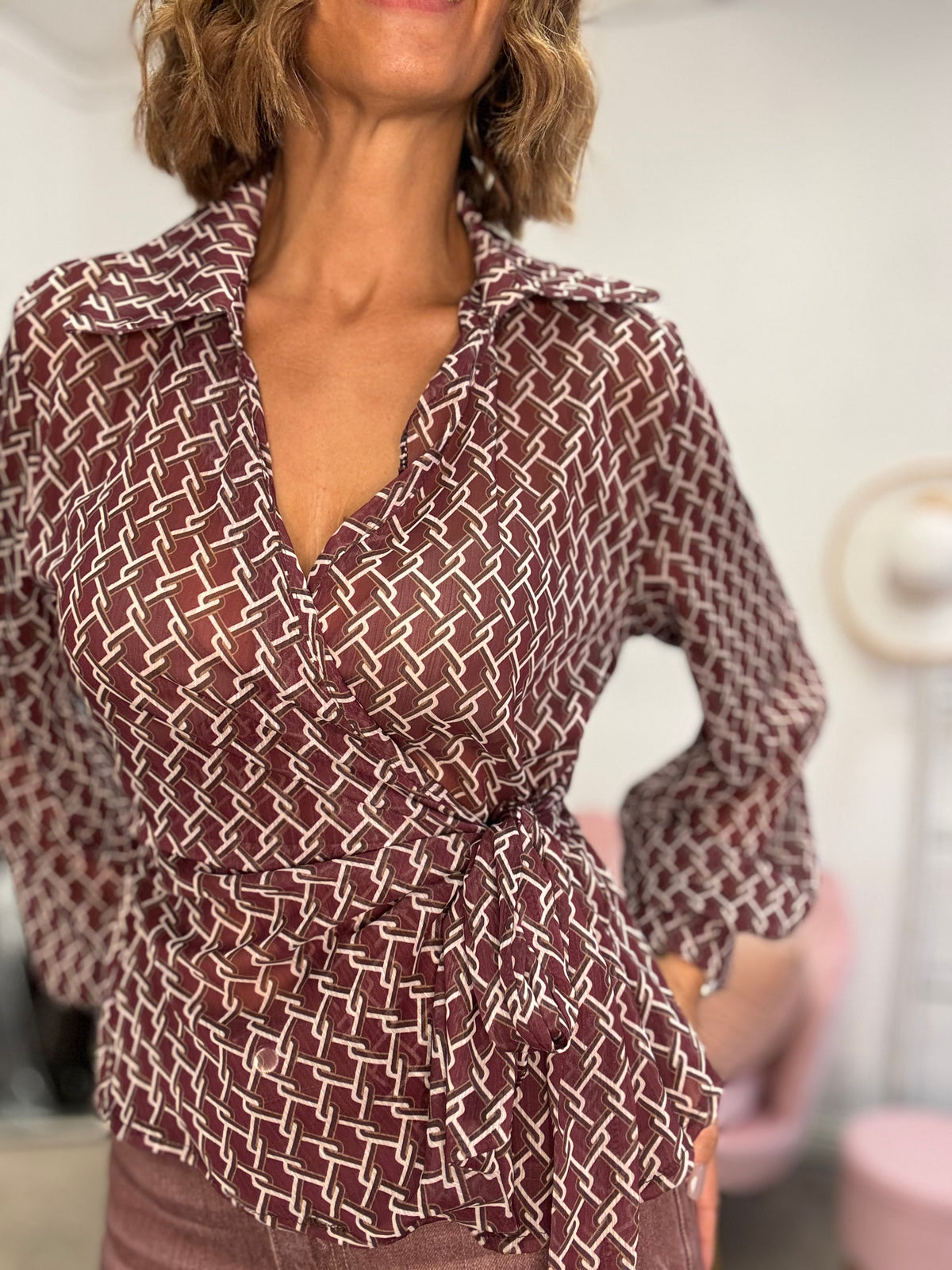 La camicia col fiocco