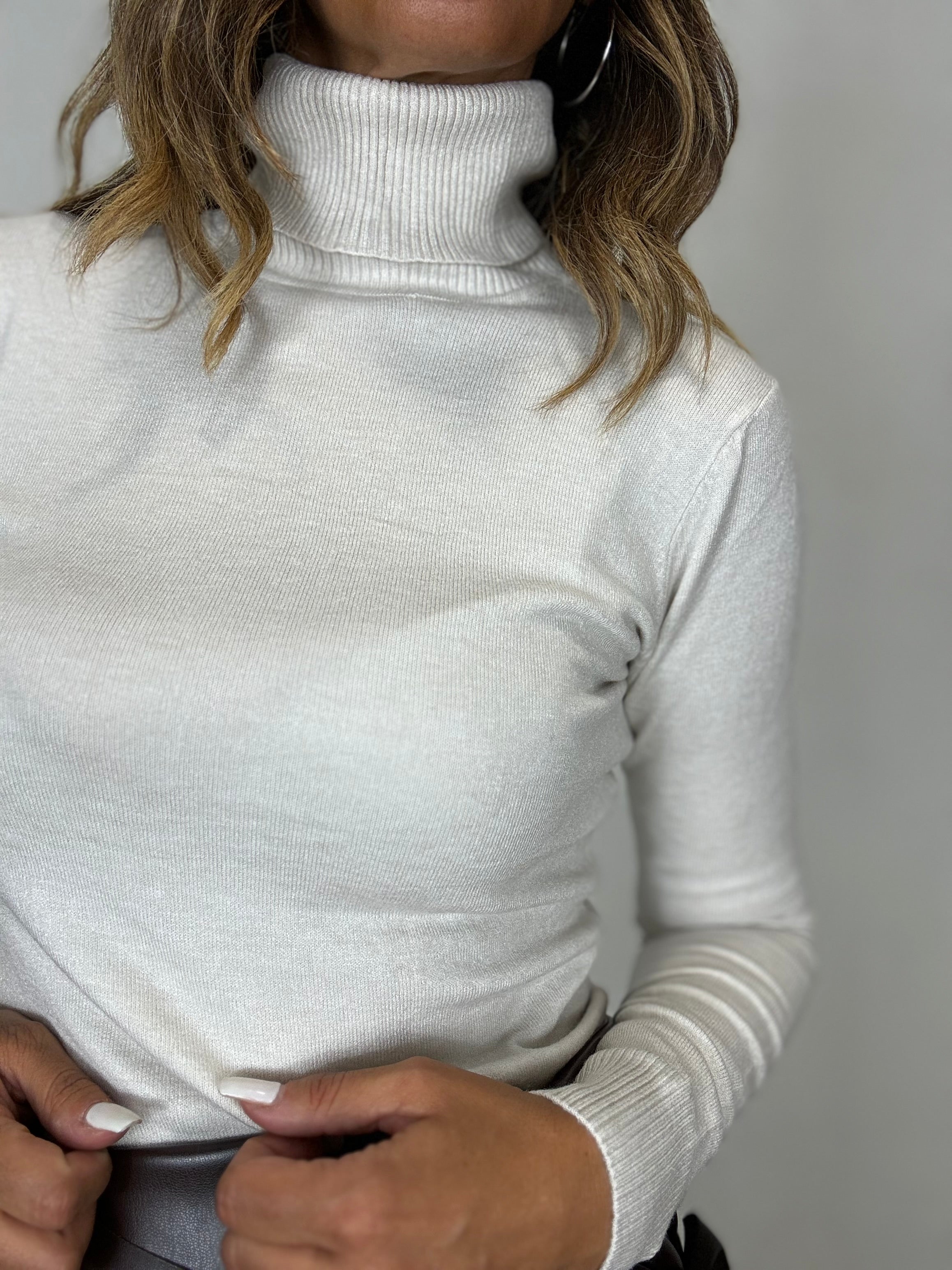 Il dolcevita leggero basico ( in 15 colori )