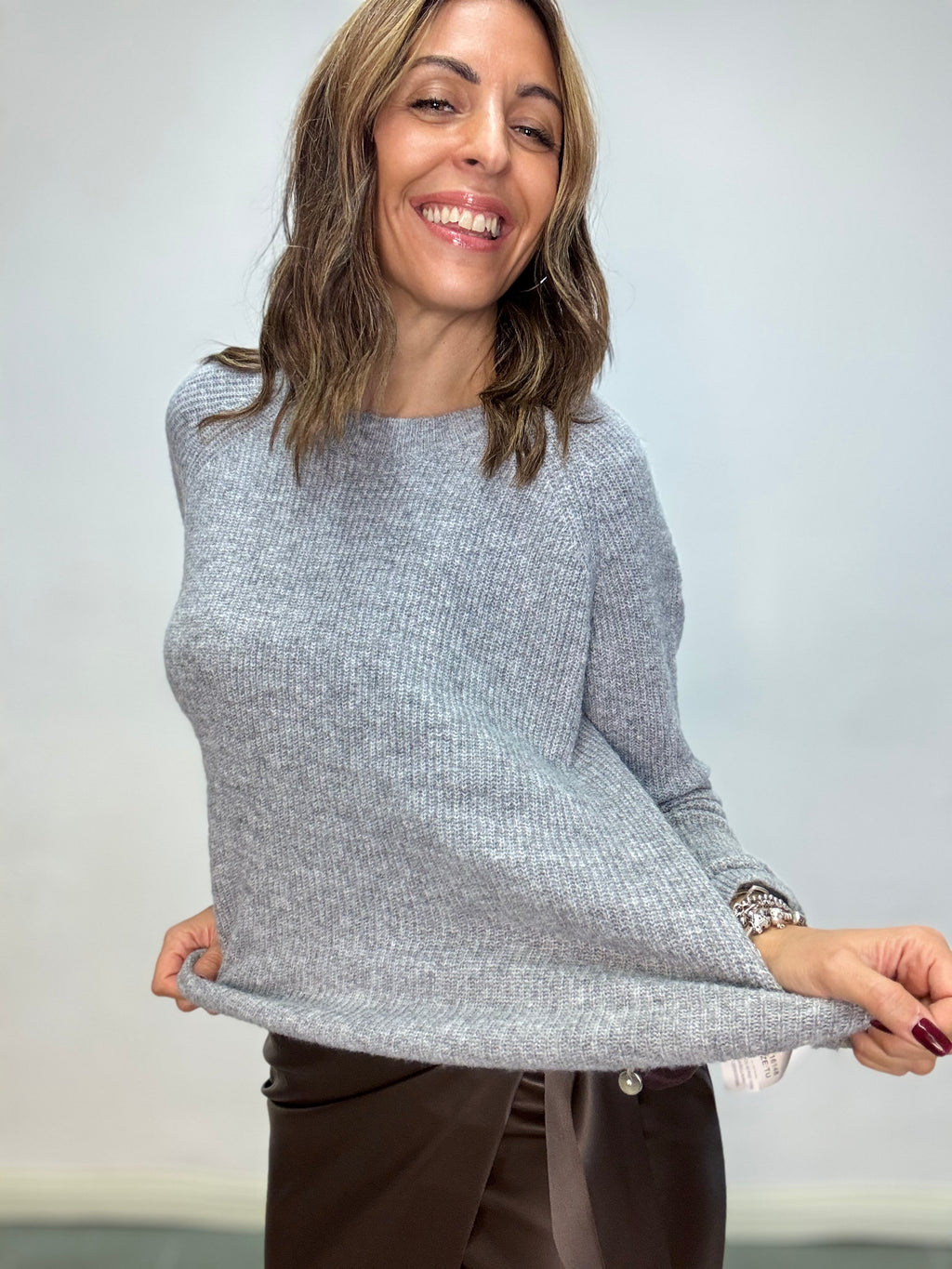 Il pull morbidone a costine girocollo