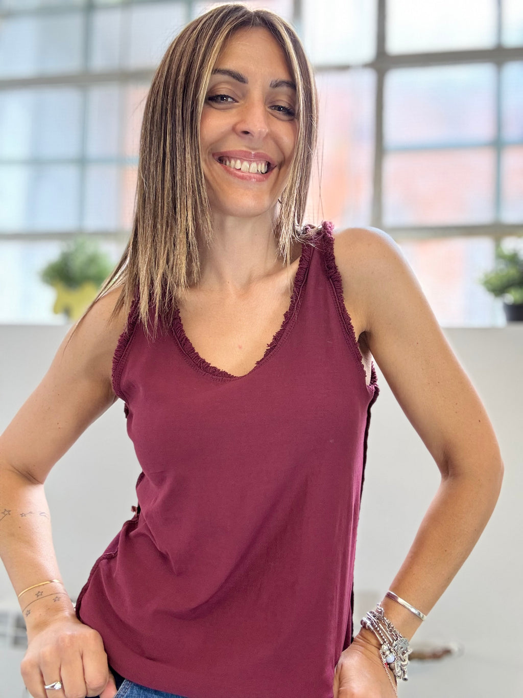 La canotta Ami con le frangette