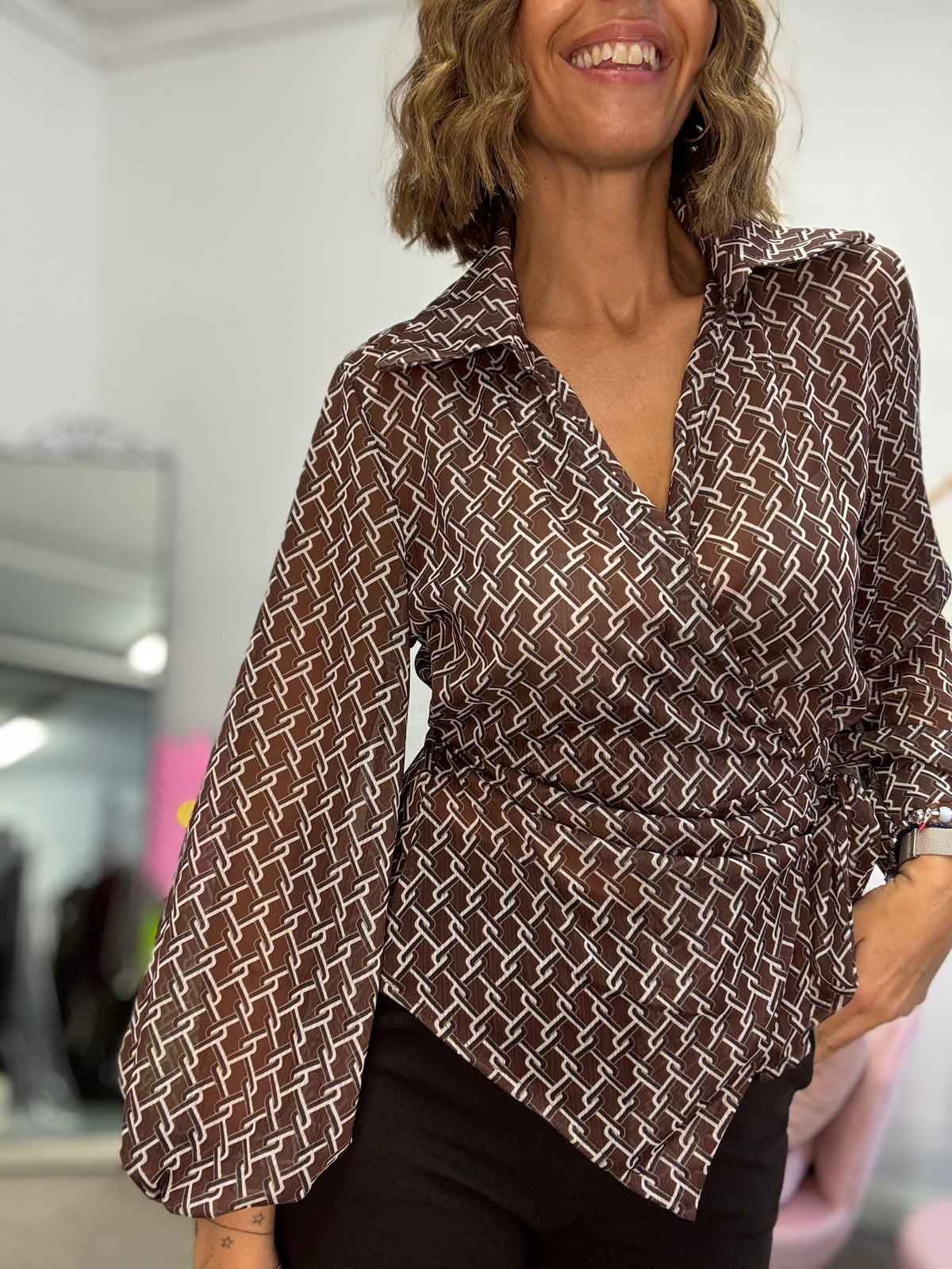 La camicia col fiocco